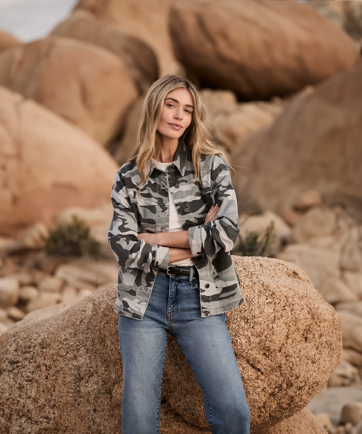 Ellie Camo Jacket, Exclusive in Gray - Kut from the Kloth