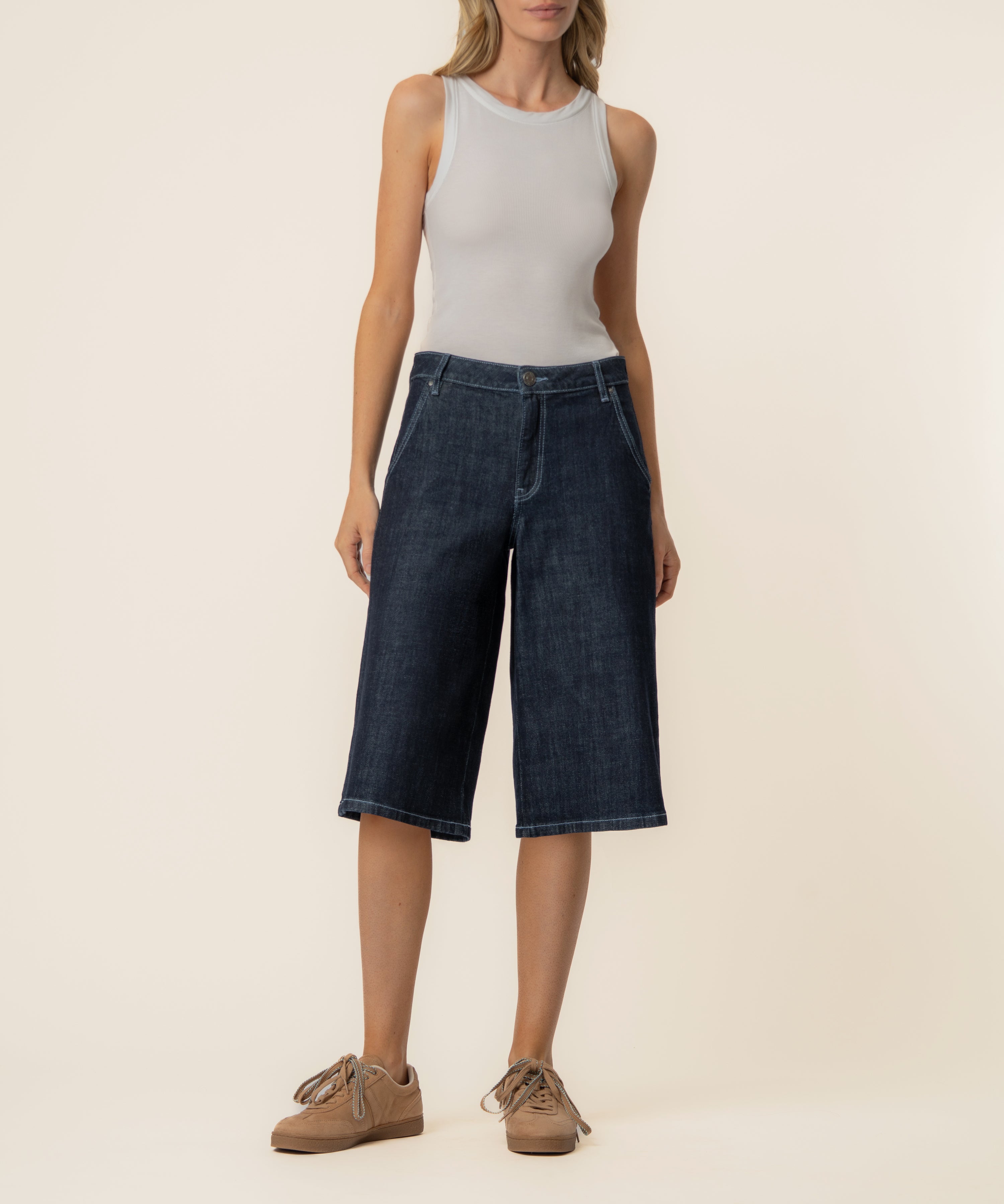 Mandy Bermuda High Rise Short, Exclusive in Parental Wash - Kut