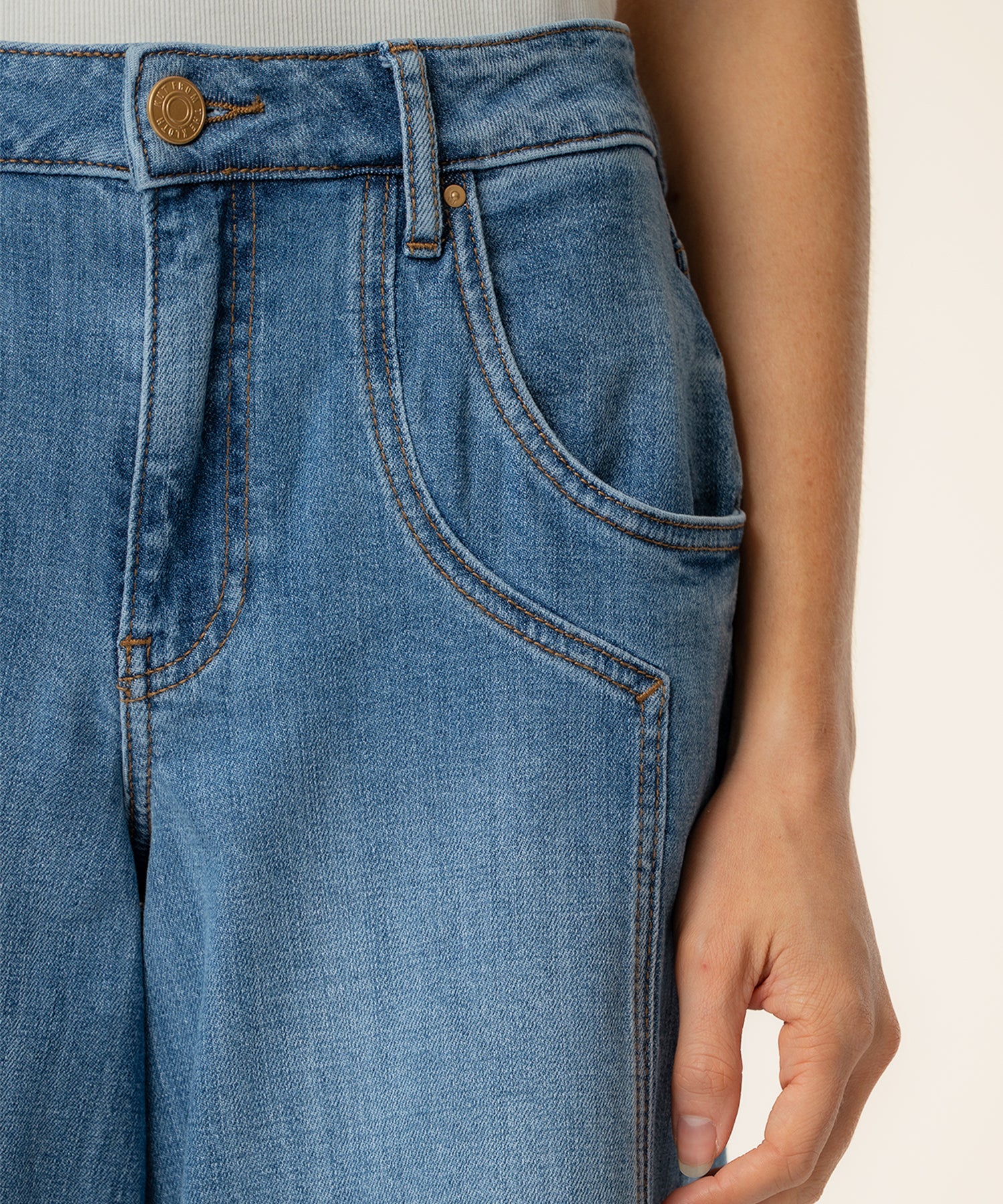 Mandy High Rise Bermuda, Exclusive in Twinkling Wash