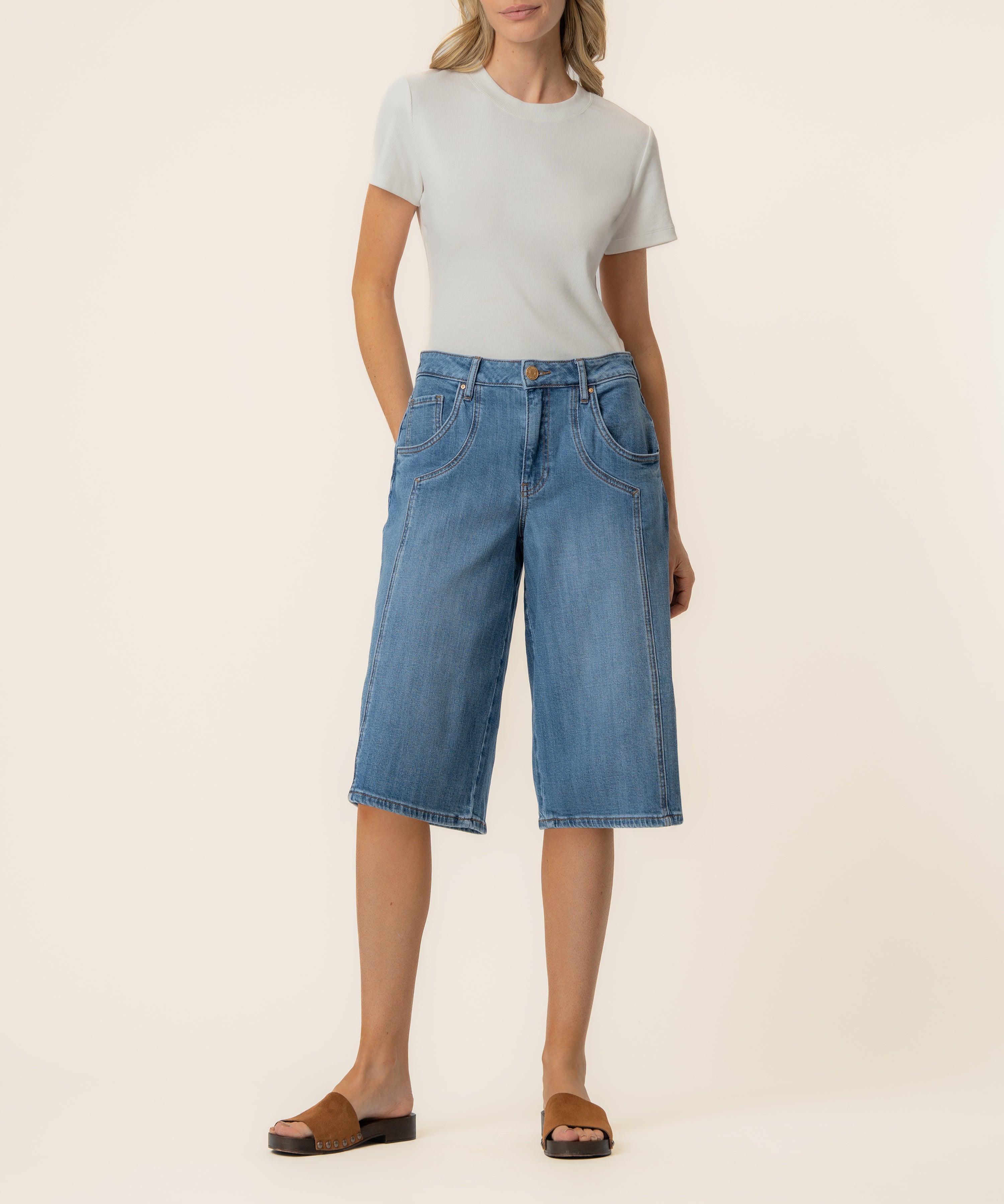 Mandy High Rise Bermuda, Exclusive in Twinkling Wash