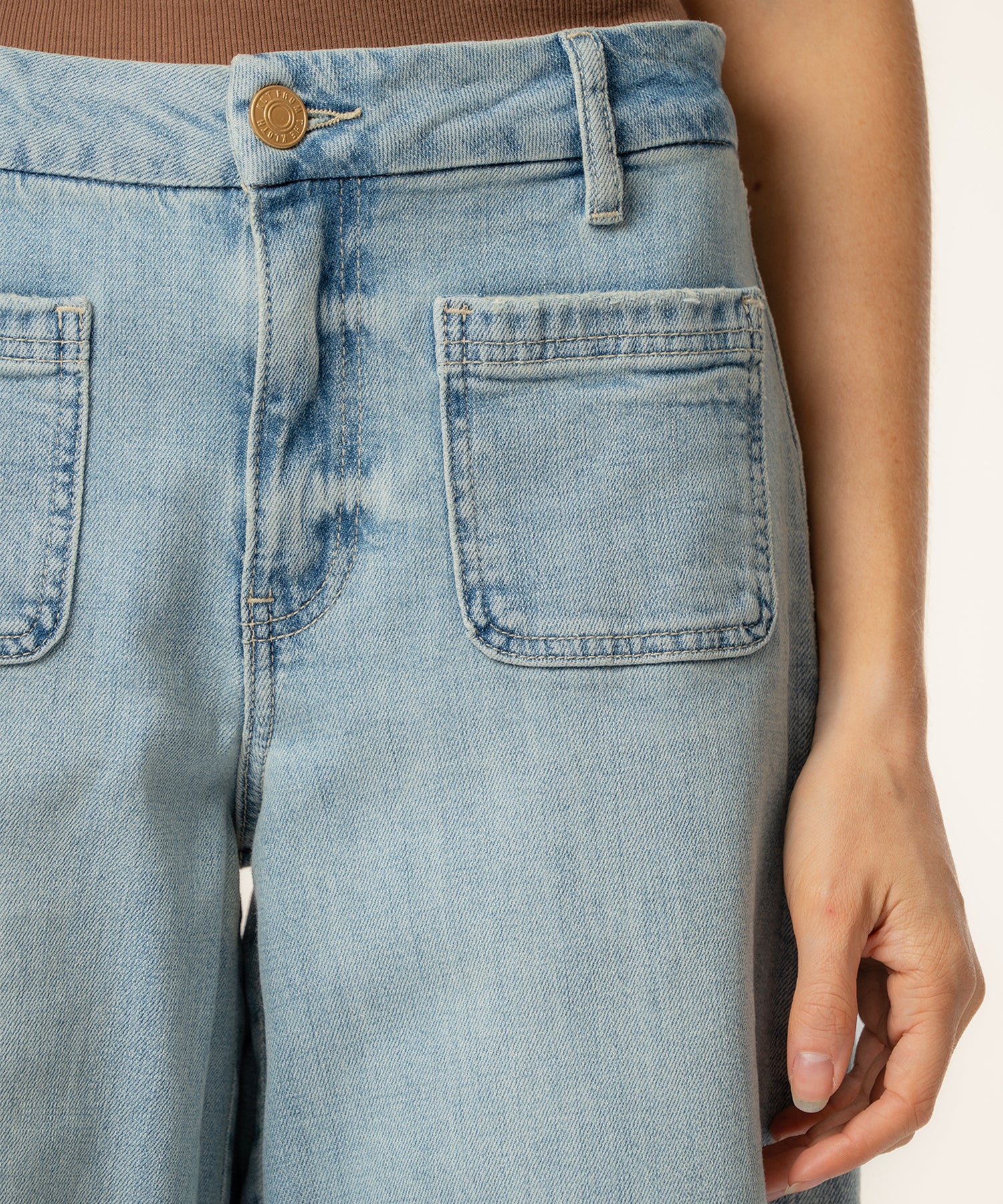 Mandy High Rise Bermuda, Exclusive in Education Wash - Kut from