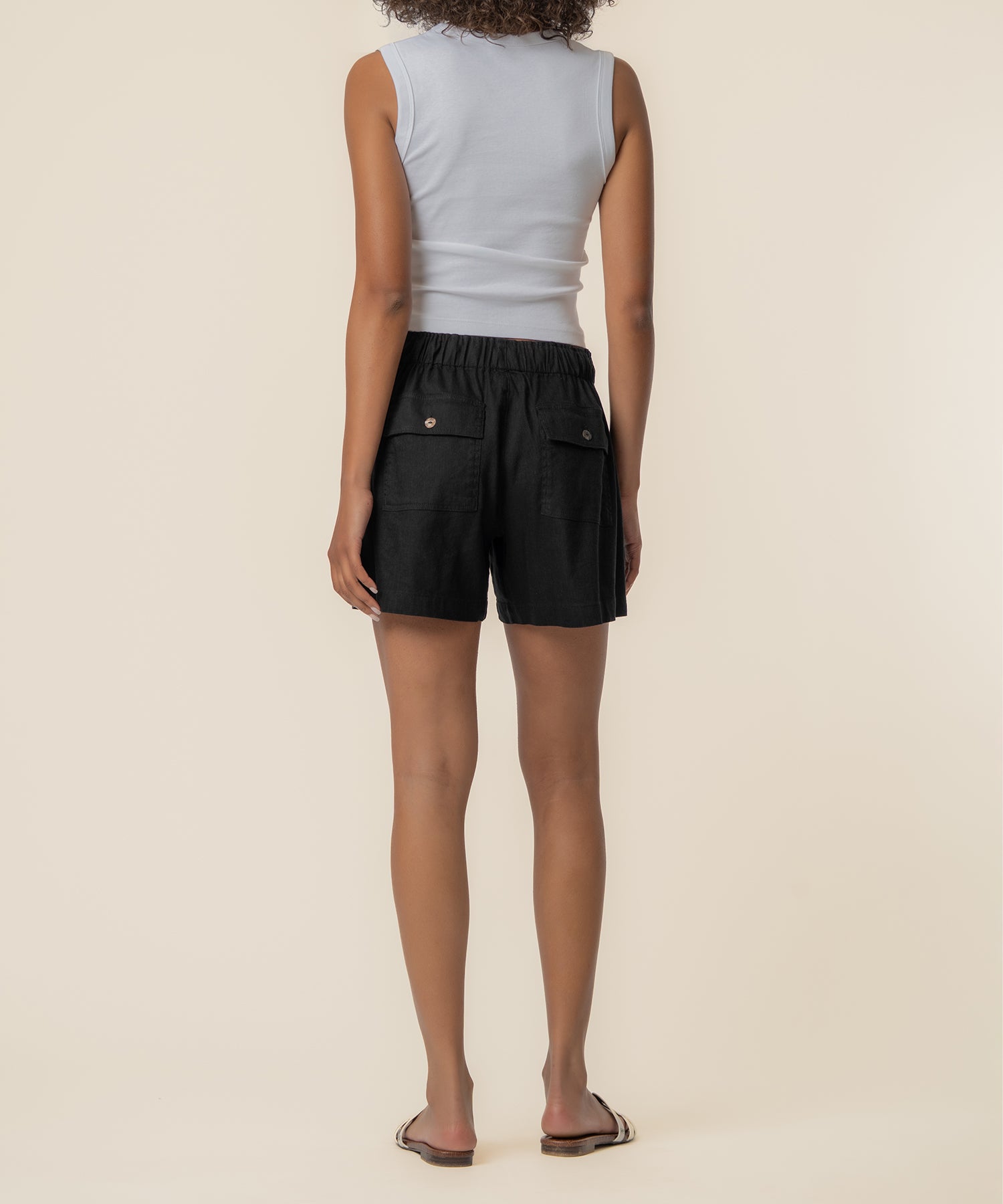 Katana Linen Drawstring Short in Black - Kut from the Kloth