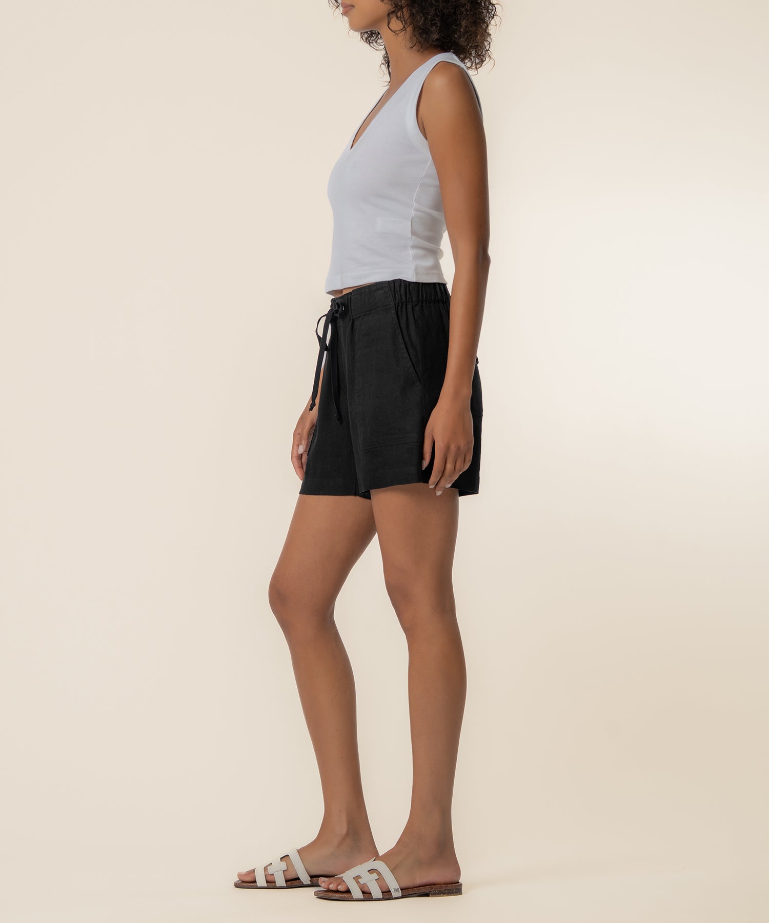 Katana Linen Drawstring Short in Black - Kut from the Kloth