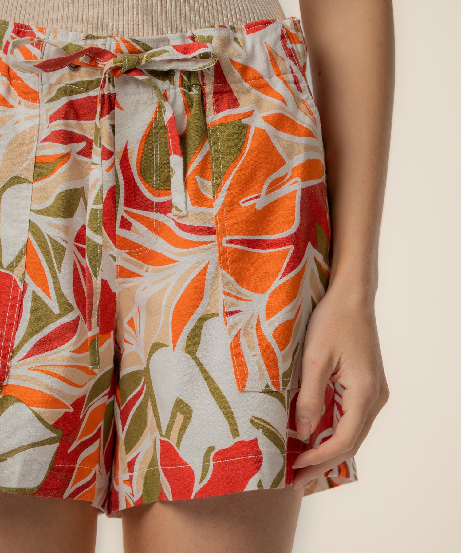Katana Linen Drawstring Short in Red/Orange