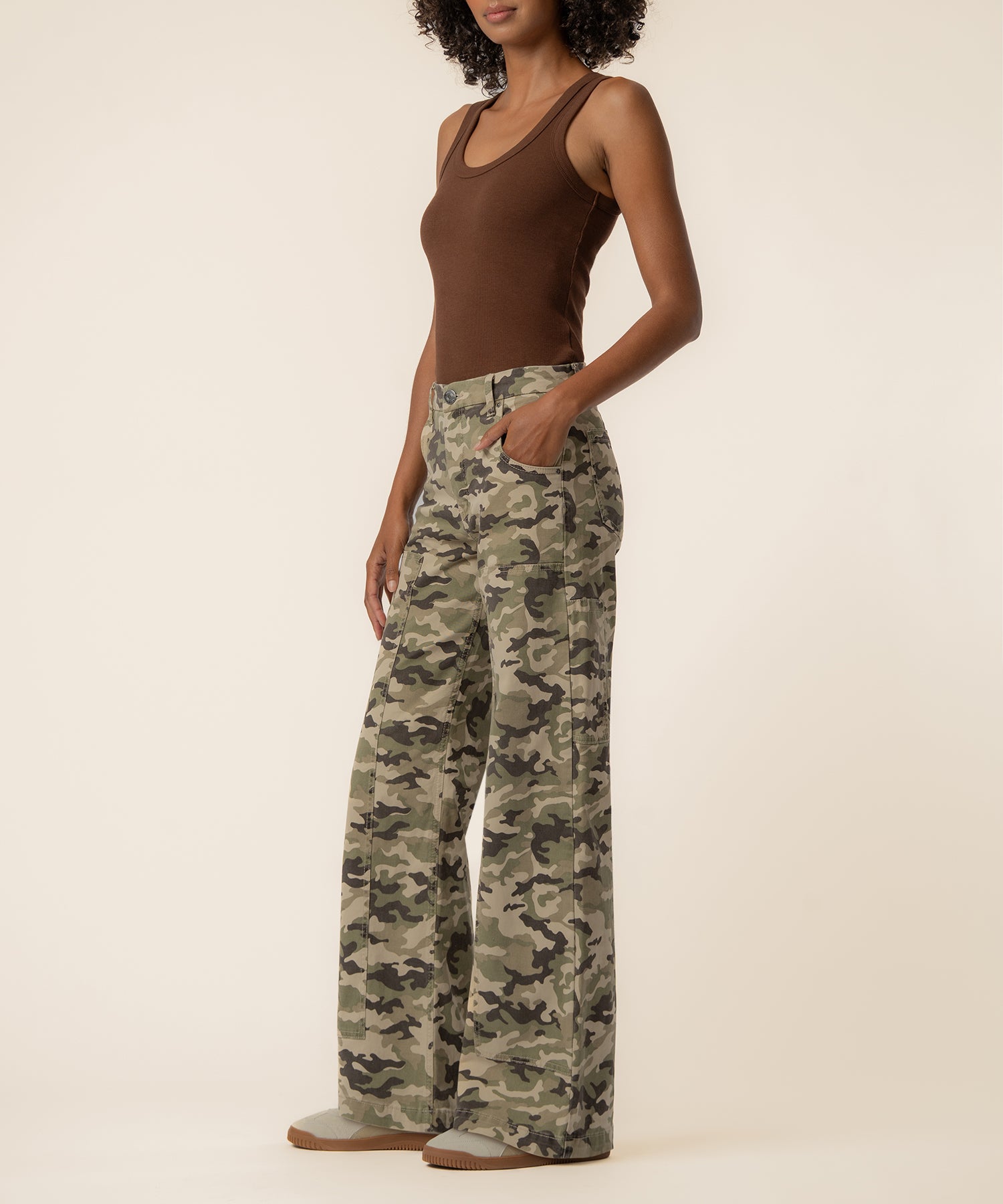 Jodi High Rise Straight Leg, Exclusive in Olive/Tan