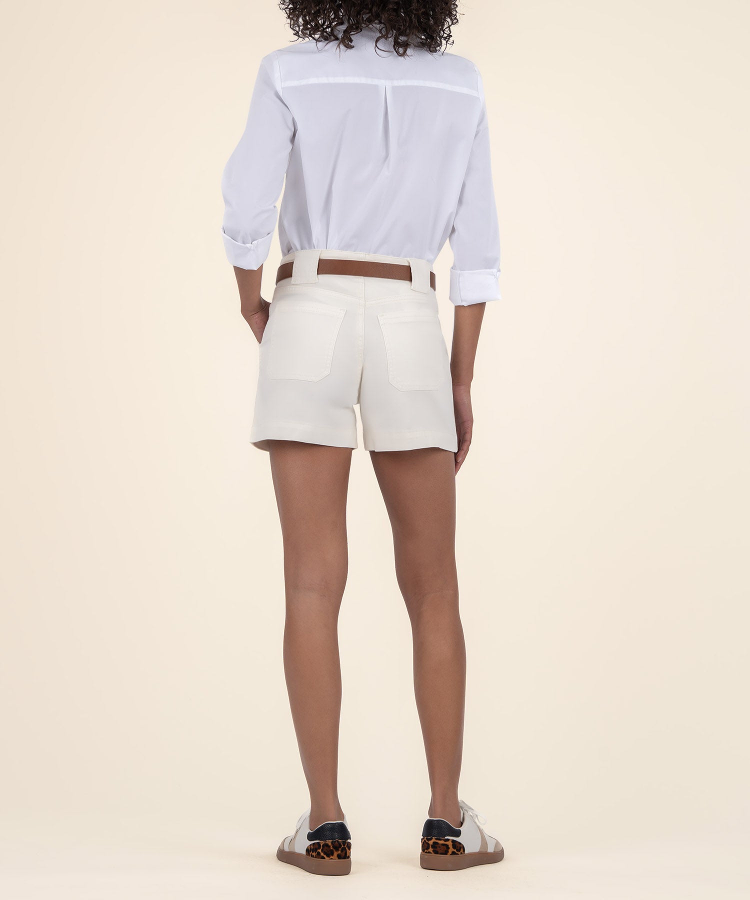 Jane High Rise Short in Ecru Wash