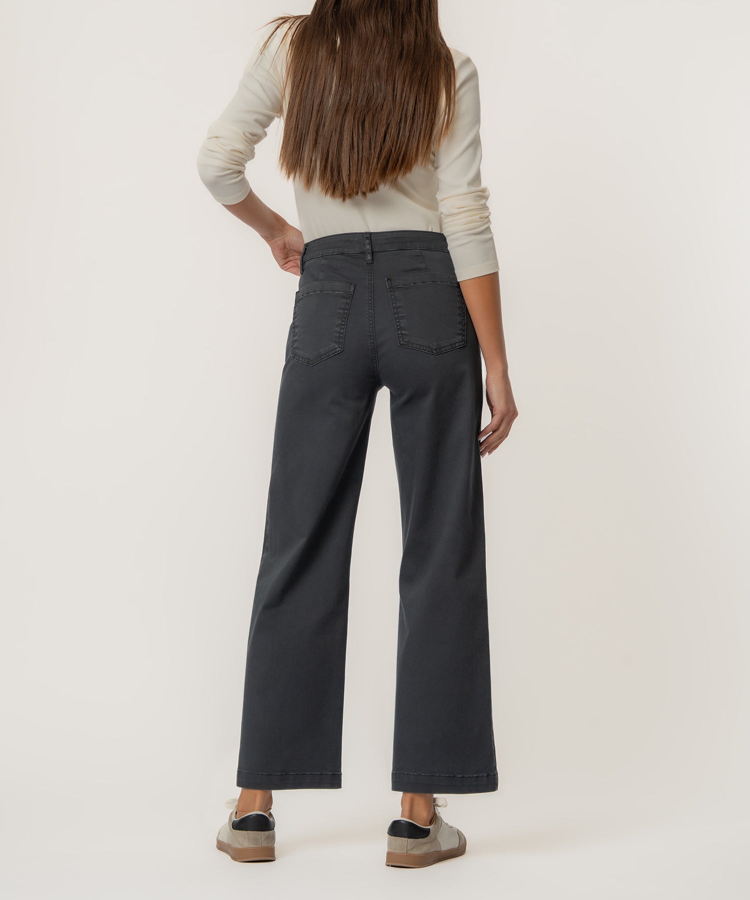 Meg High Rise Wide Leg Pant, Petite in Gainful Wash