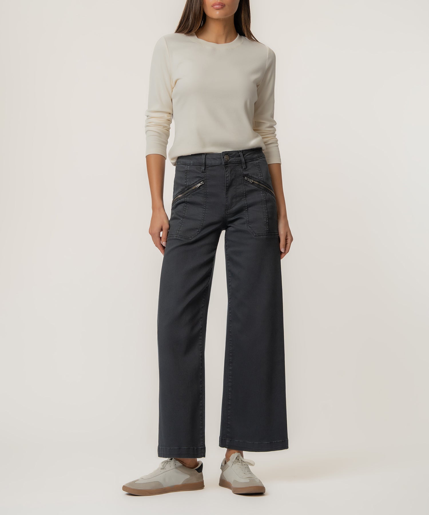 Meg High Rise Wide Leg Pant, Petite in Gainful Wash