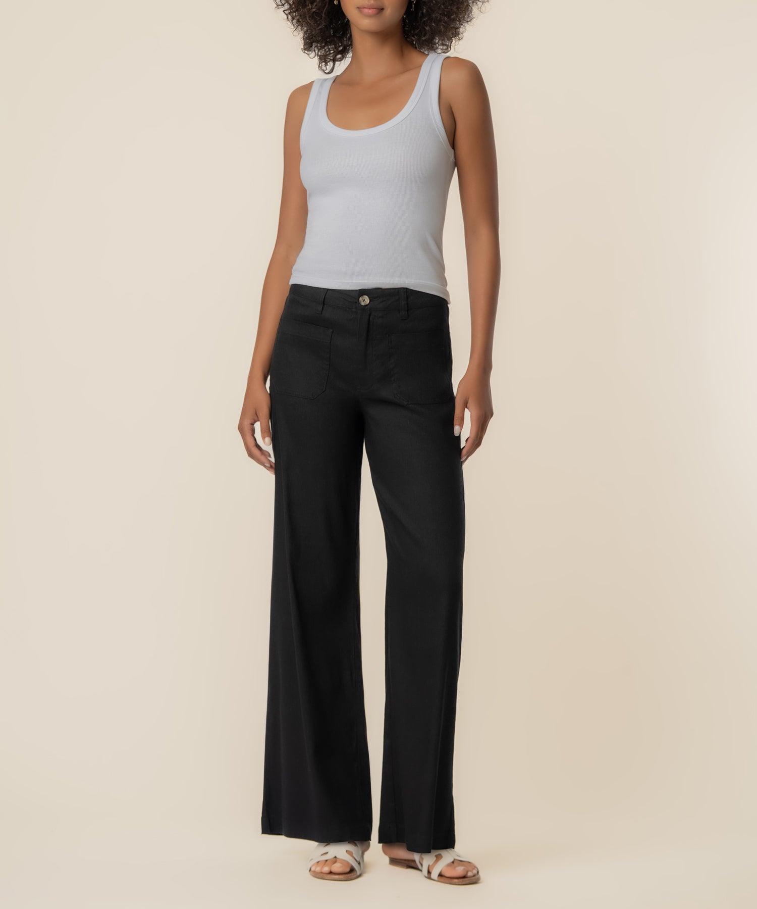 Meg Linen High Rise Wide Leg in Black - Kut from the Kloth