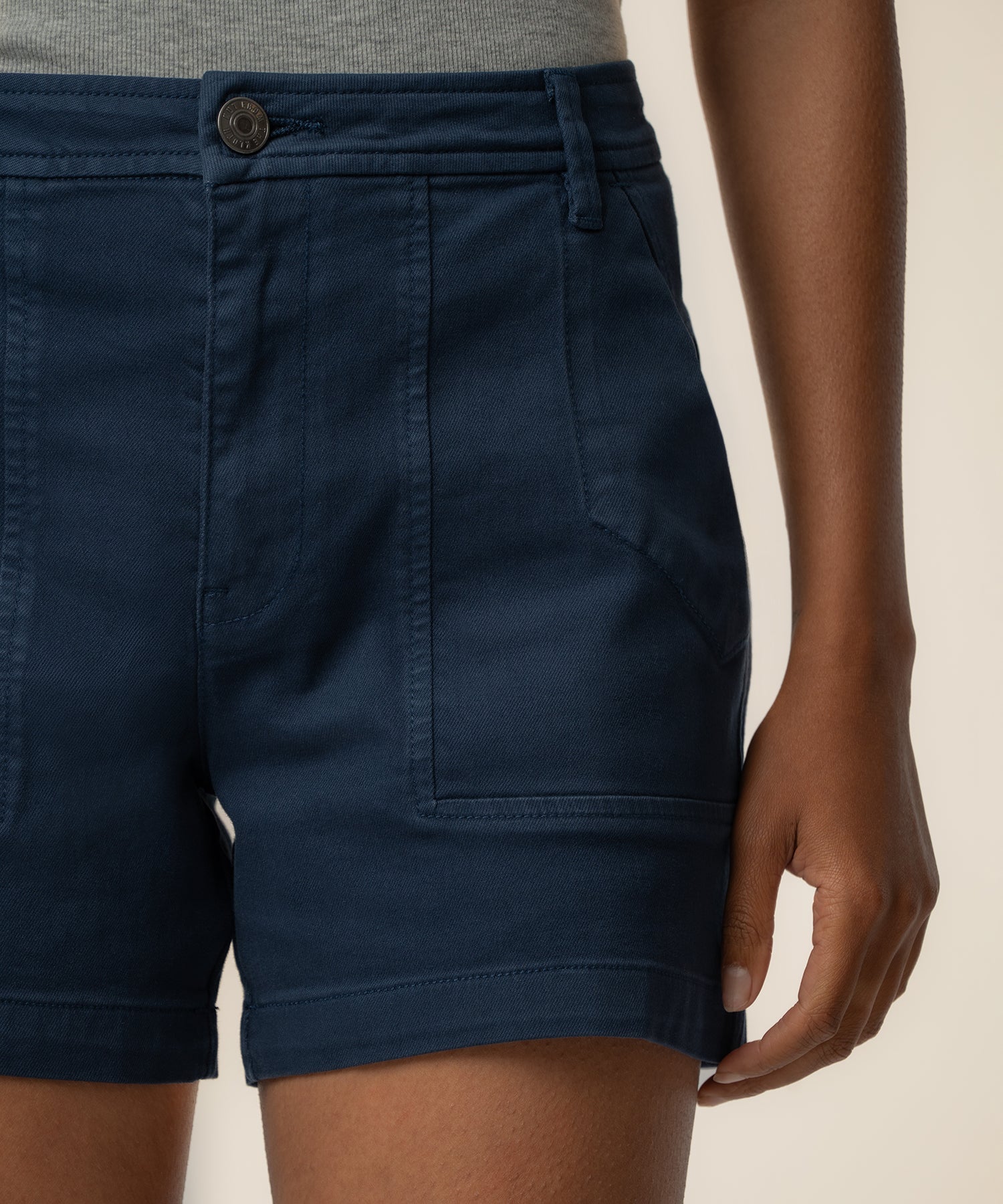 Ashton High Rise Short in Navy