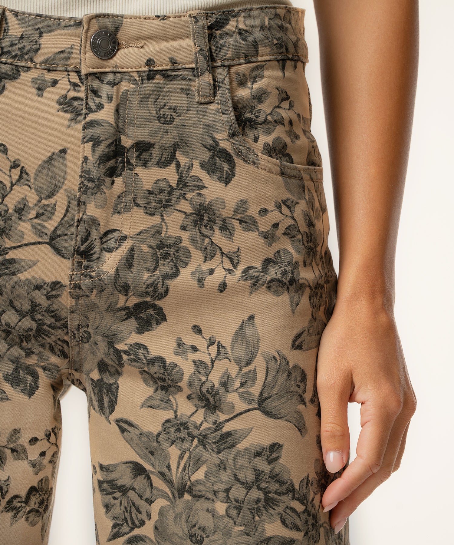 Ashton Twill High Rise Relaxed Leg in Sand