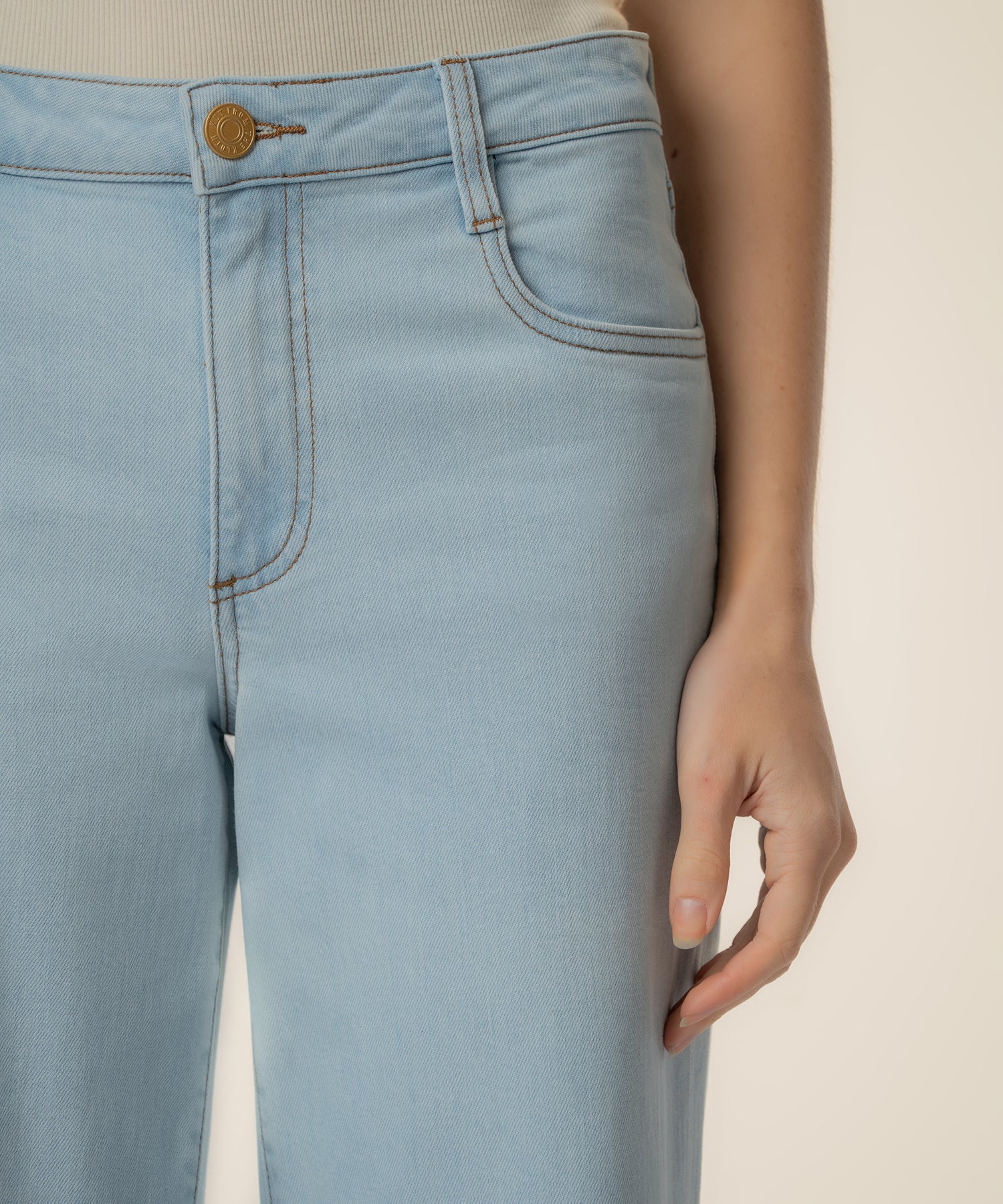 Maya High Rise Wide Leg in Unearthly Wash - Kut from the Kloth