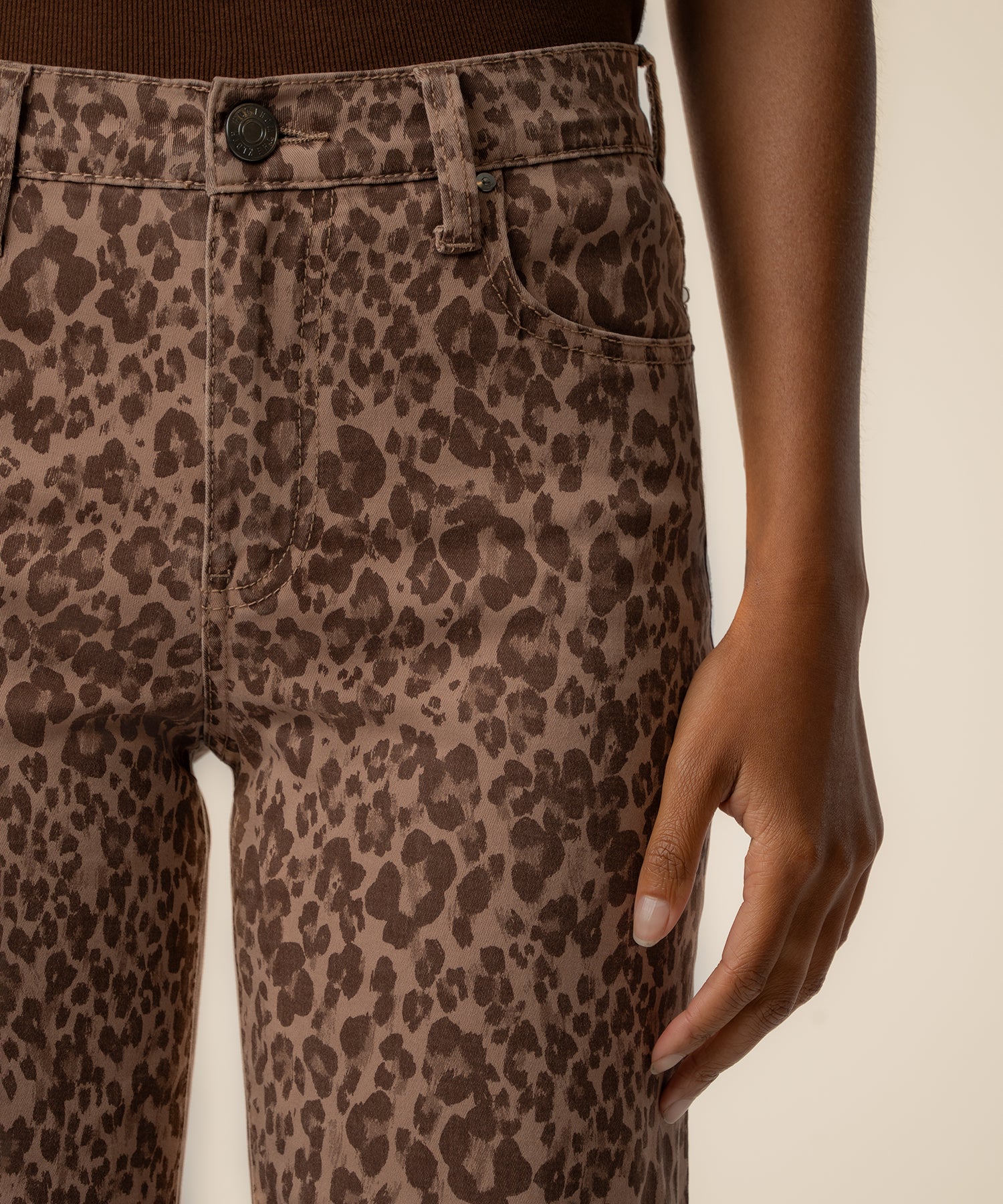 Avery High Rise Straight Leg Exclusive in Chestnut