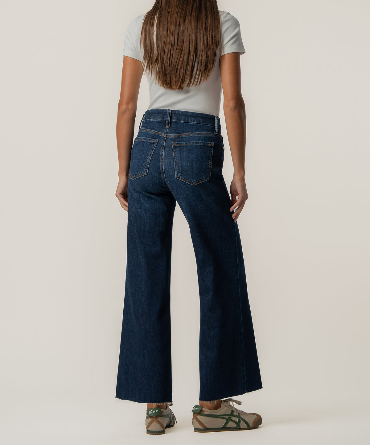 Meg High Rise Wide Leg in Innoxious Wash