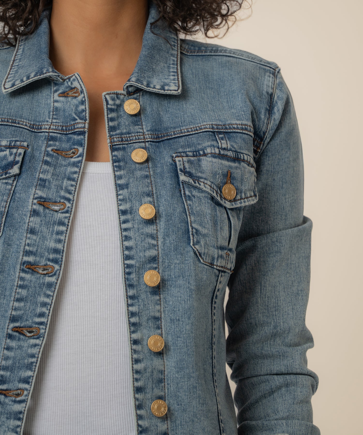 Kara Denim Jacket in Standard Wash - Kut from the Kloth