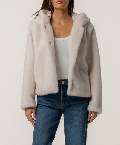 Saskia Faux Fur Jacket in Ivory - Kut from the Kloth