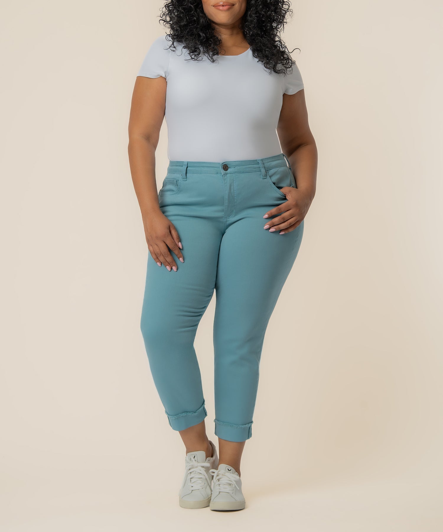 Amy Mid Rise Crop Straight Leg, Plus