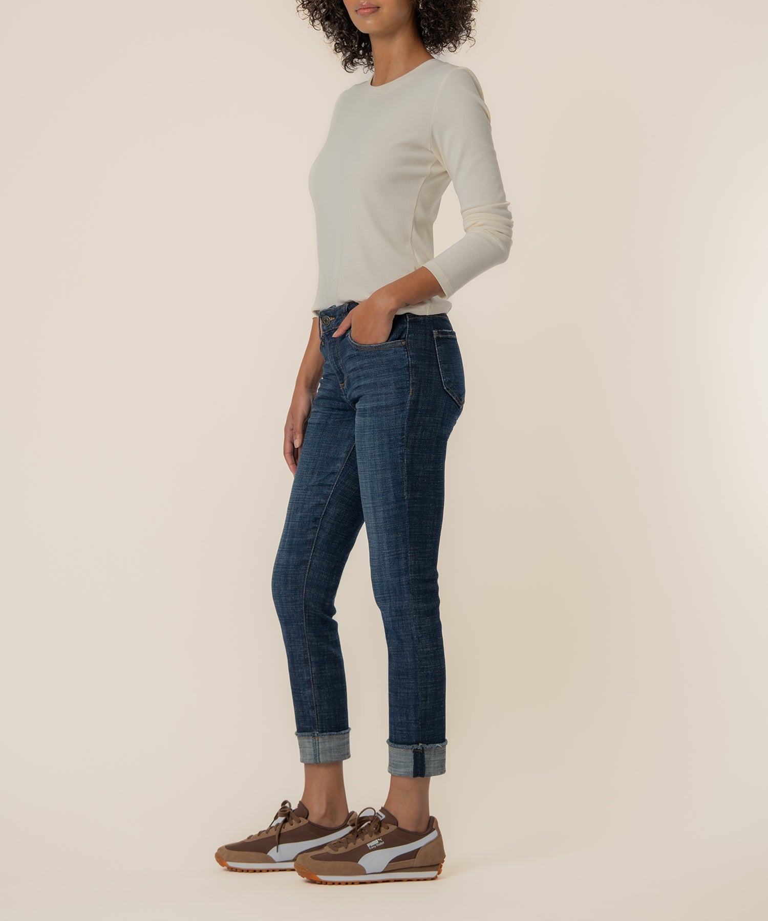 Amy Crop Straight Leg With Fray Hem (Acknowledging Wash) - Kut