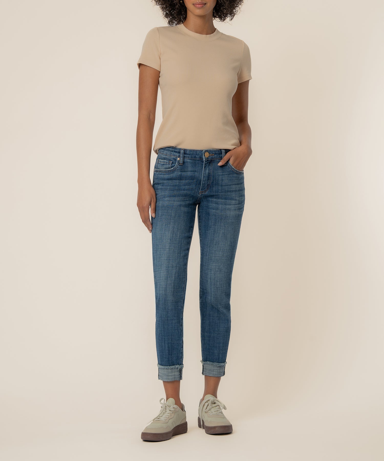 Amy Mid Rise Crop Straight Leg Kut from the Kloth