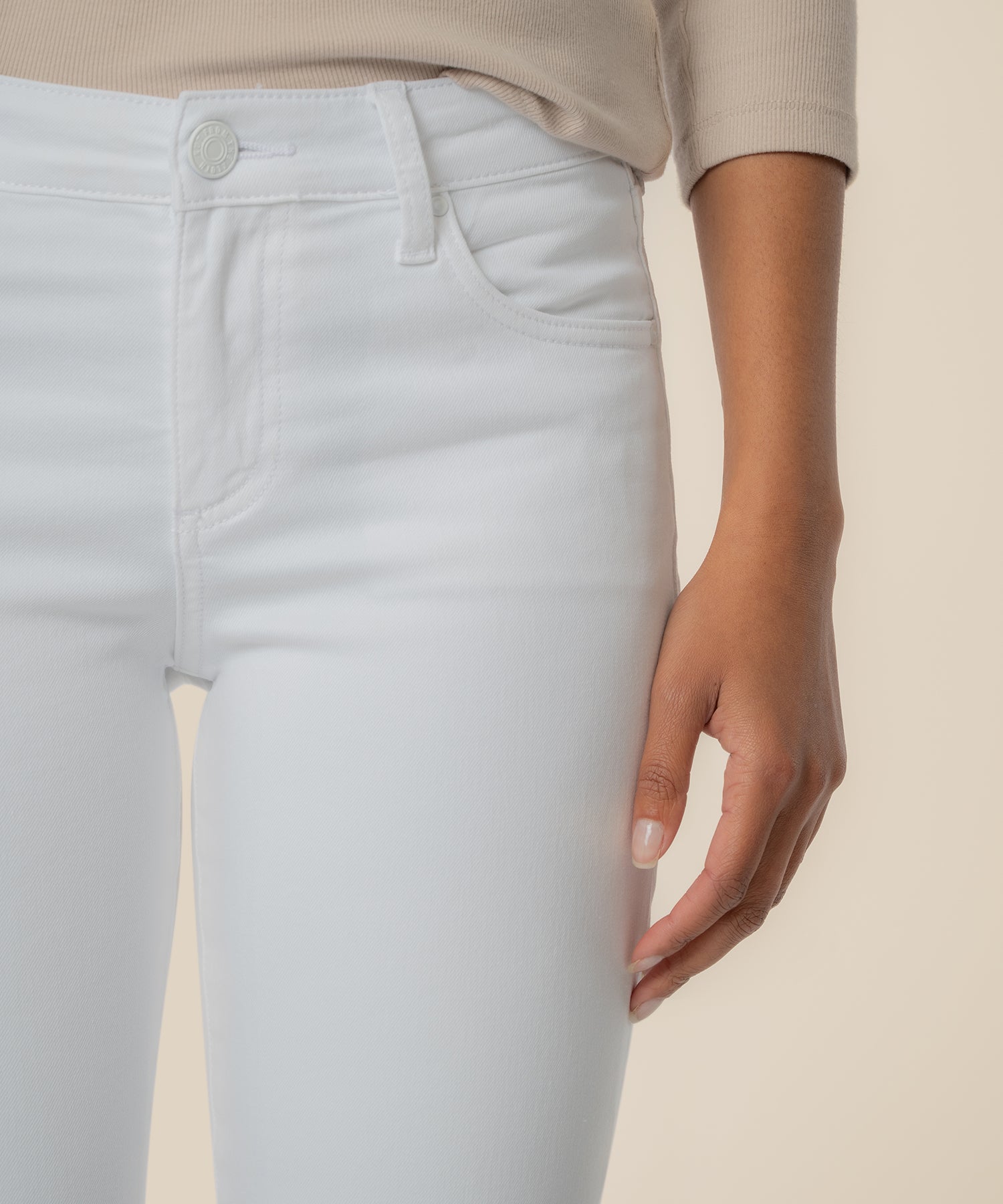 Amy Mid Rise Crop Straight Leg in Optic White - Kut from the Kloth