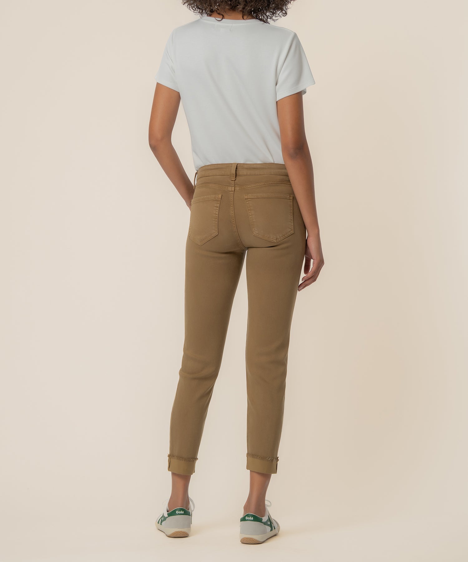 Amy Mid Rise Crop Straight Leg in Wood
