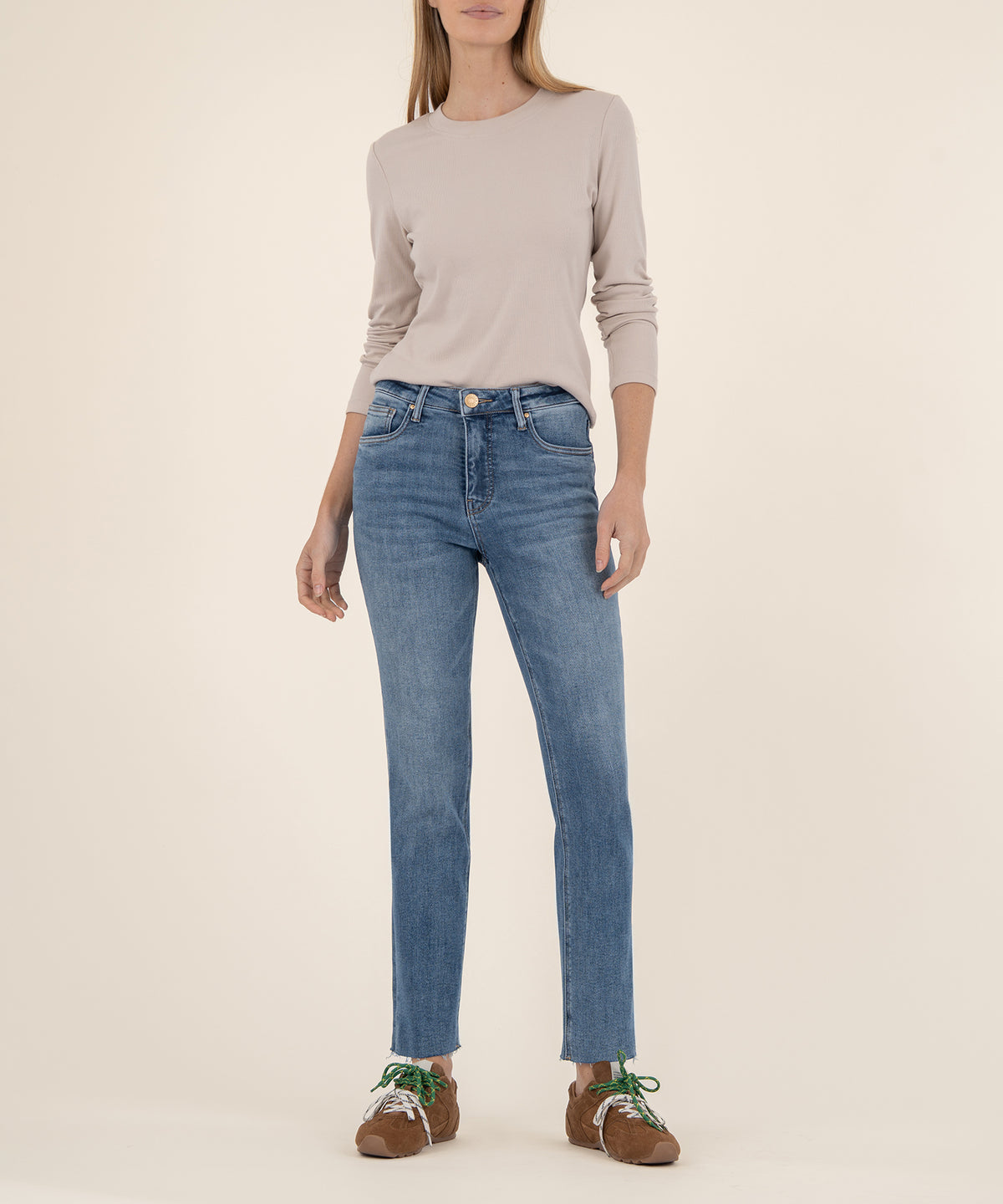Rachael High Rise Mom Jean in Exalted Wash