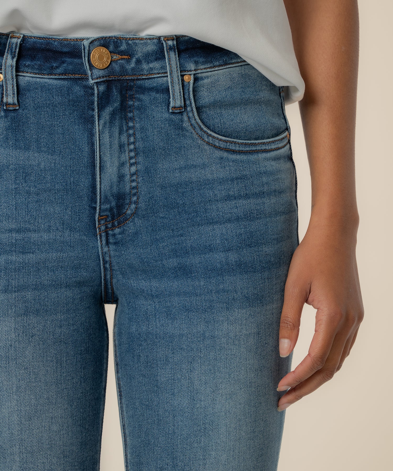 Rachael High Rise Mom Jean