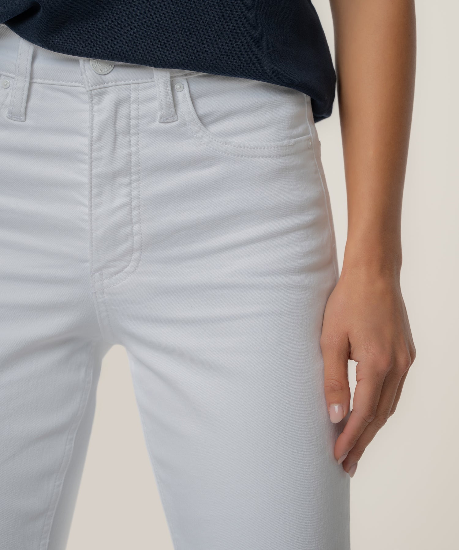 Rachael High Rise Mom Jean in Optic White