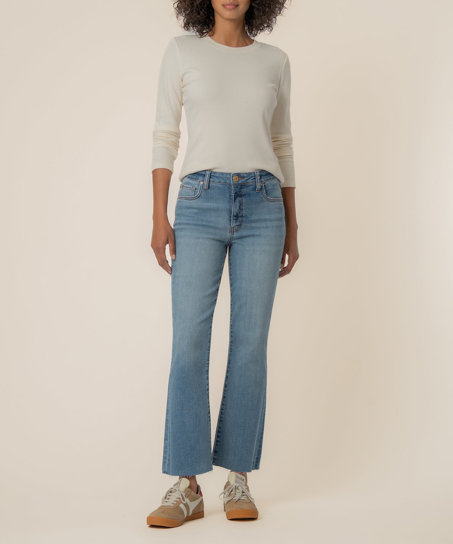 Kelsey High Rise Ankle Flare in Achievement Wash