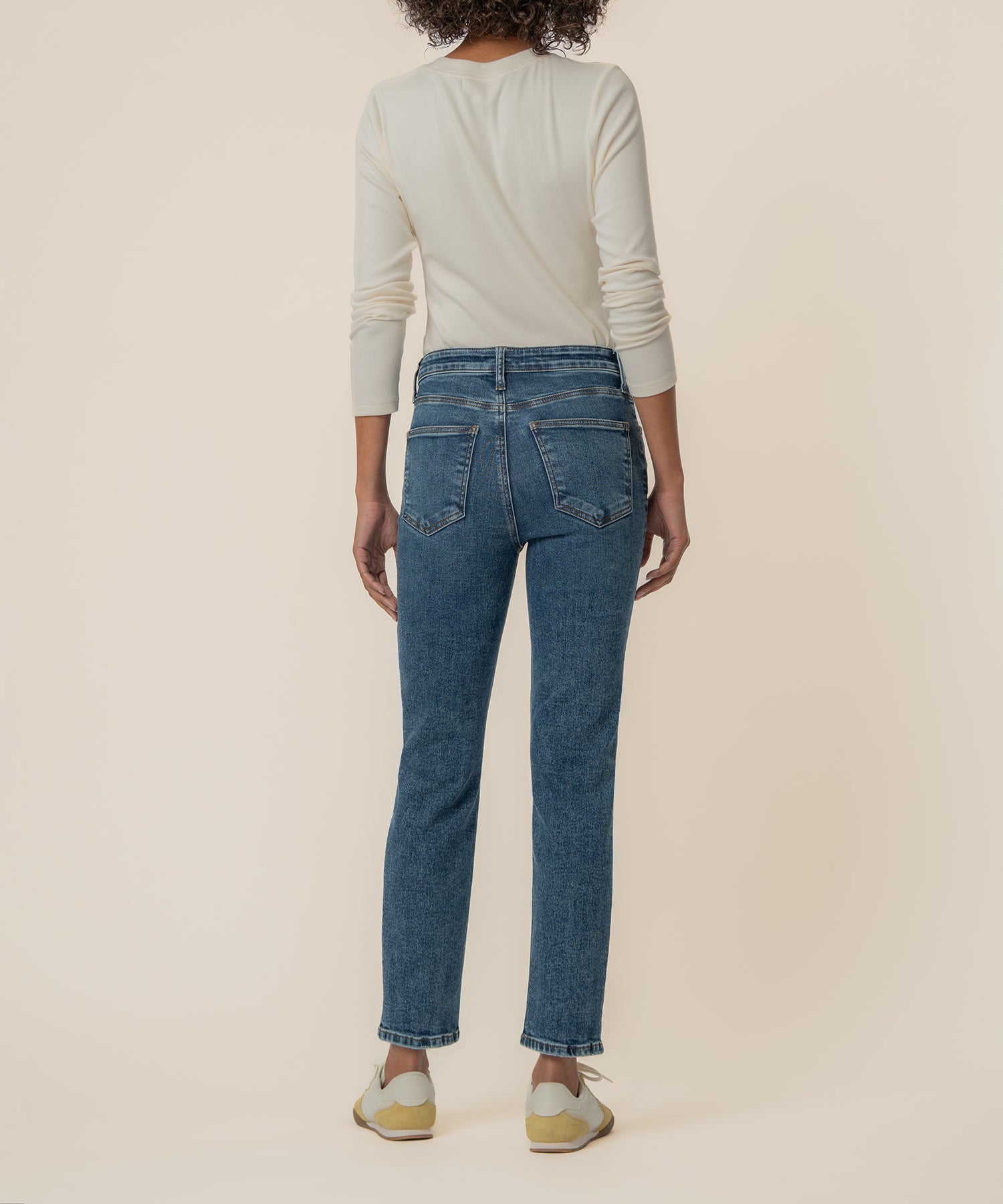 Rachael High Rise Mom Jean in Radiant Wash