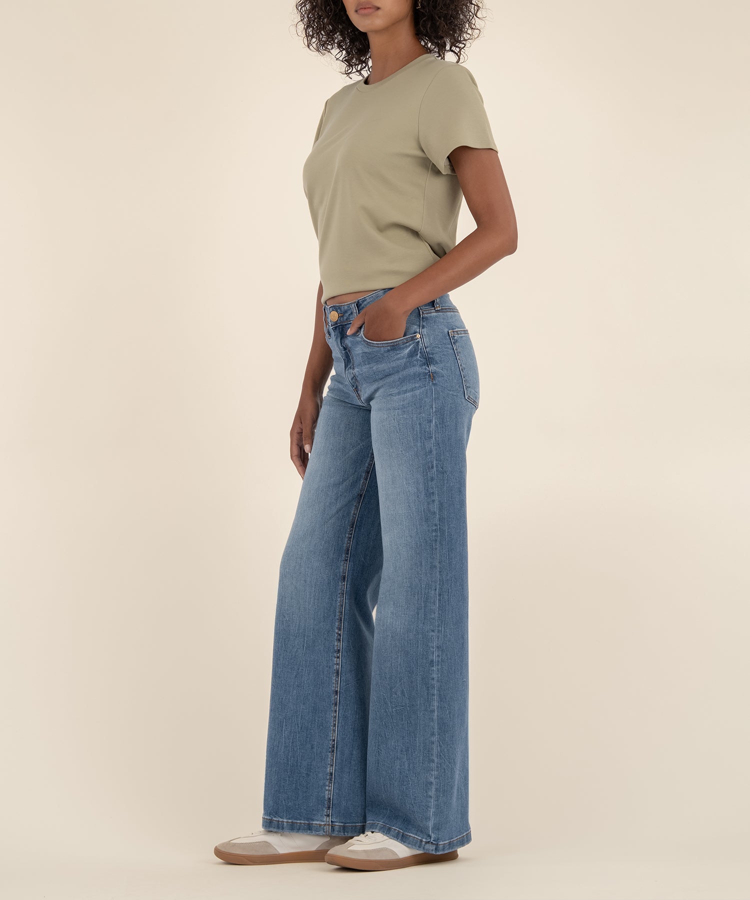 Jean High Rise Wide Leg Pant