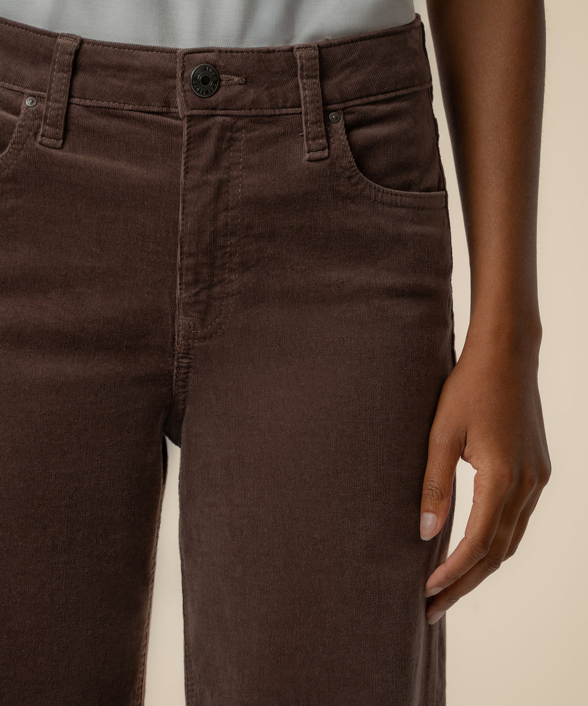 Jean Corduroy High Rise Wide Leg in Mocha