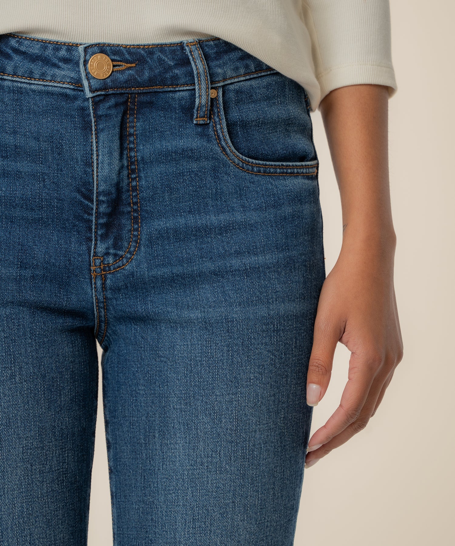 Reese High Rise Ankle Straight in Ultra Wash