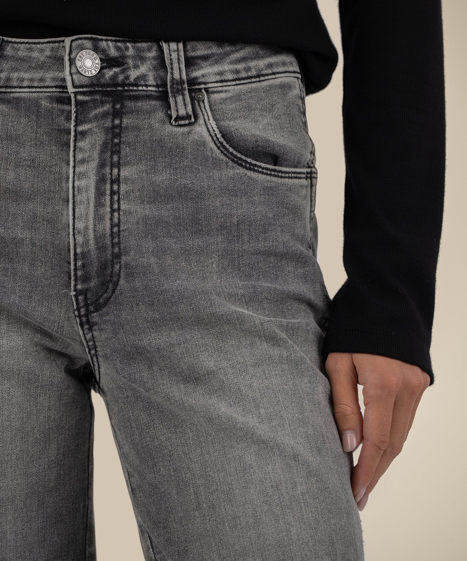 Pattie High Rise Straight Leg in Acquainted Wash