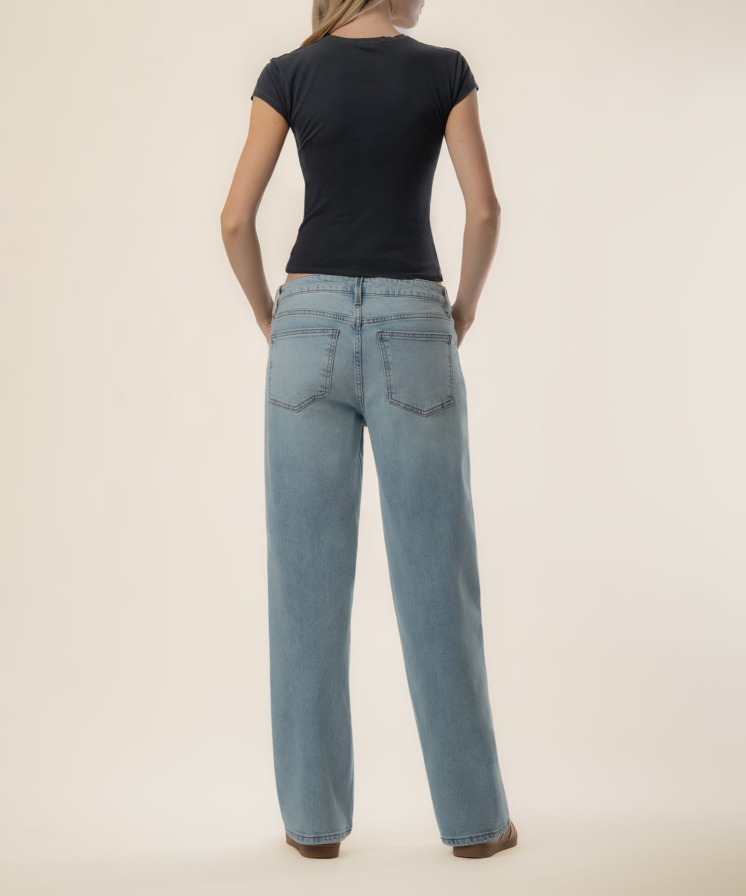Selena Baggy Low Rise Straight Leg, Exclusive in Power Wash