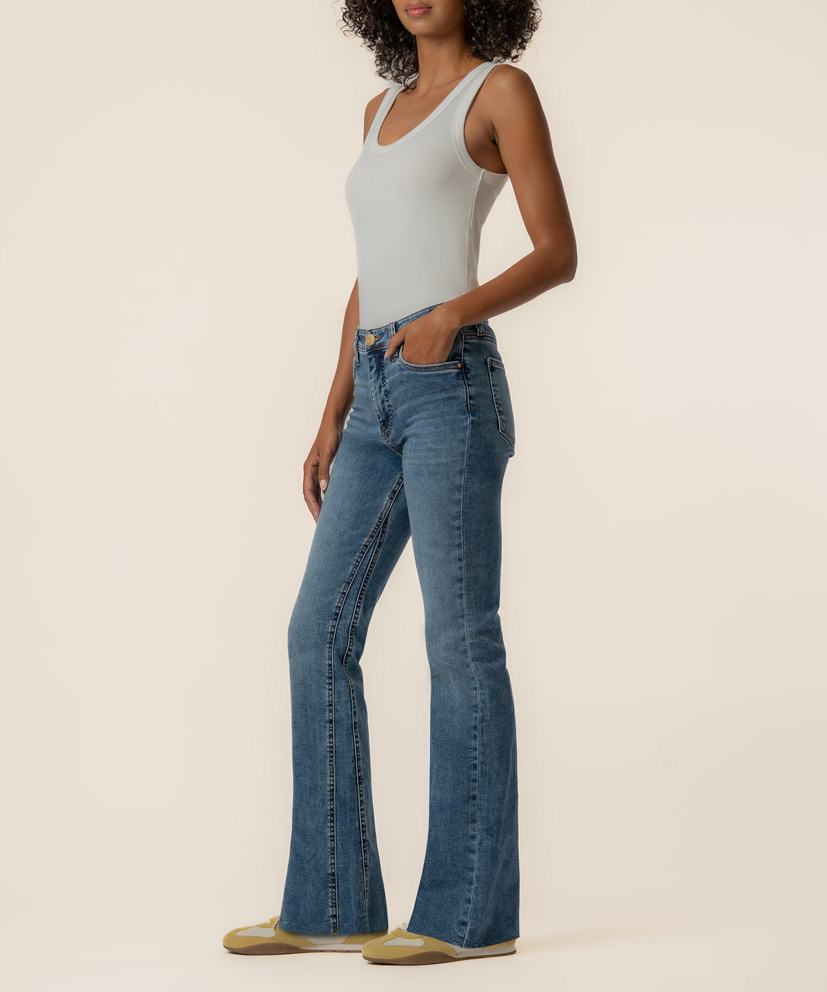 Kelly High Rise Flare in Heroic Wash