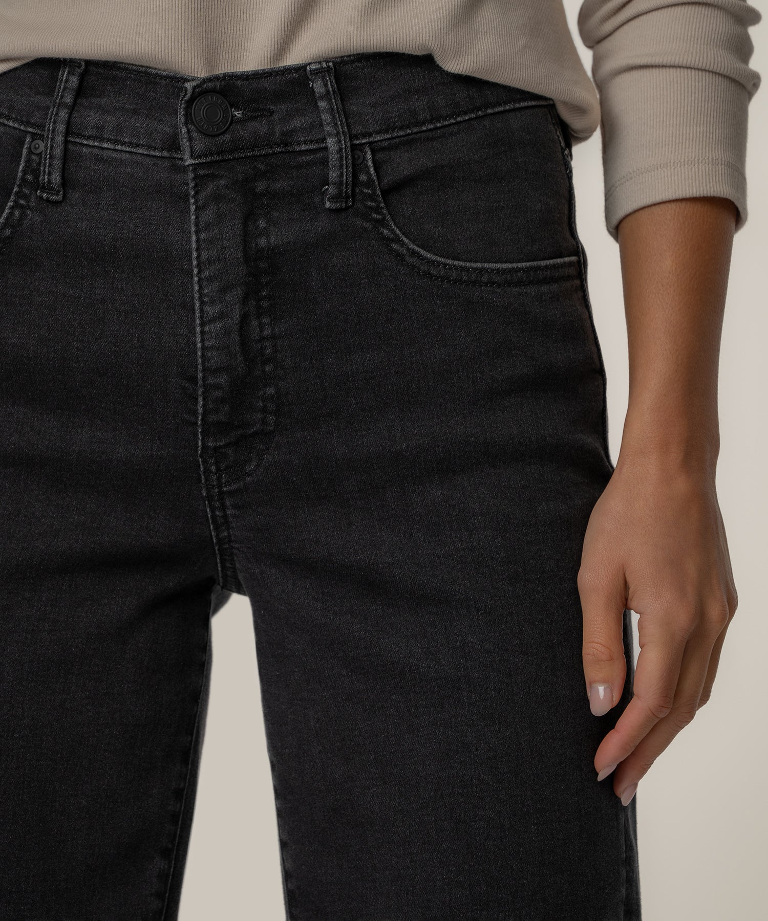 Avery High Rise Straight Leg