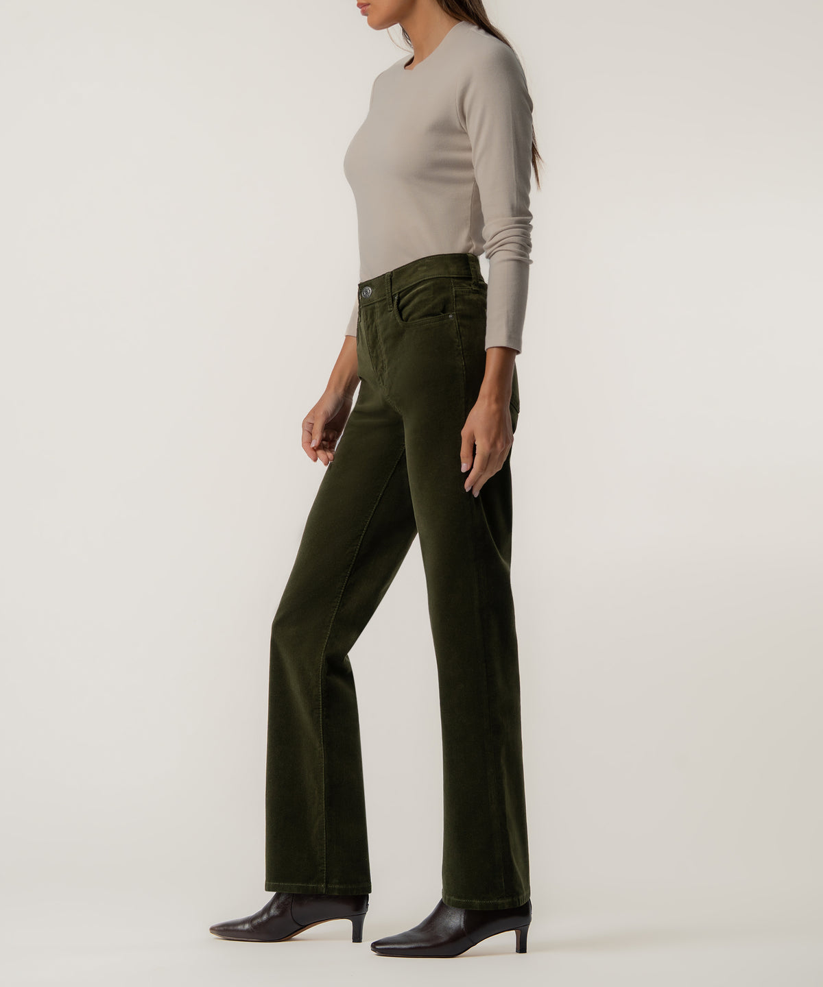 Avery Corduroy High Rise Straight in Tuscan Olive