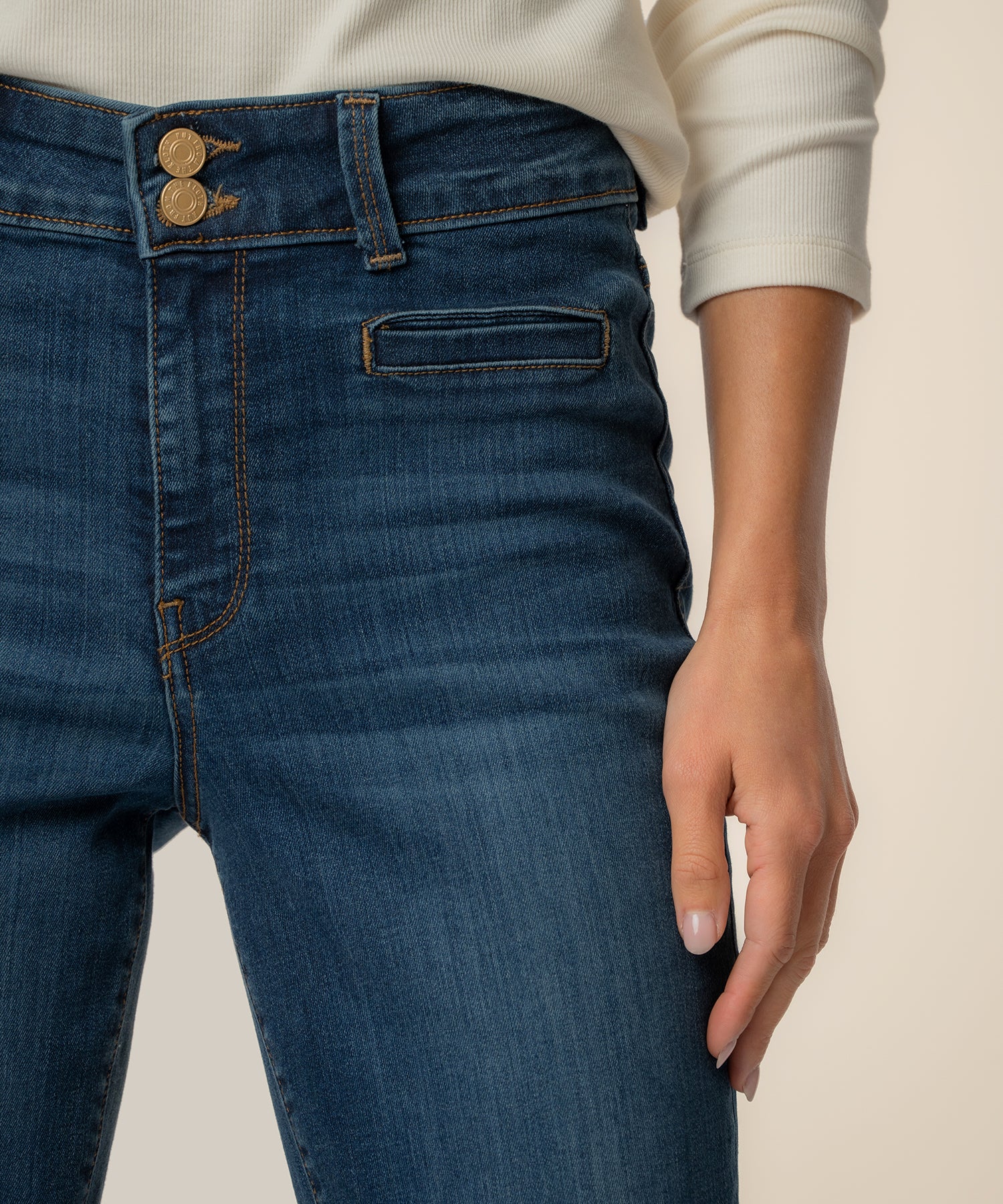 Ana High Rise Flare, Exclusive