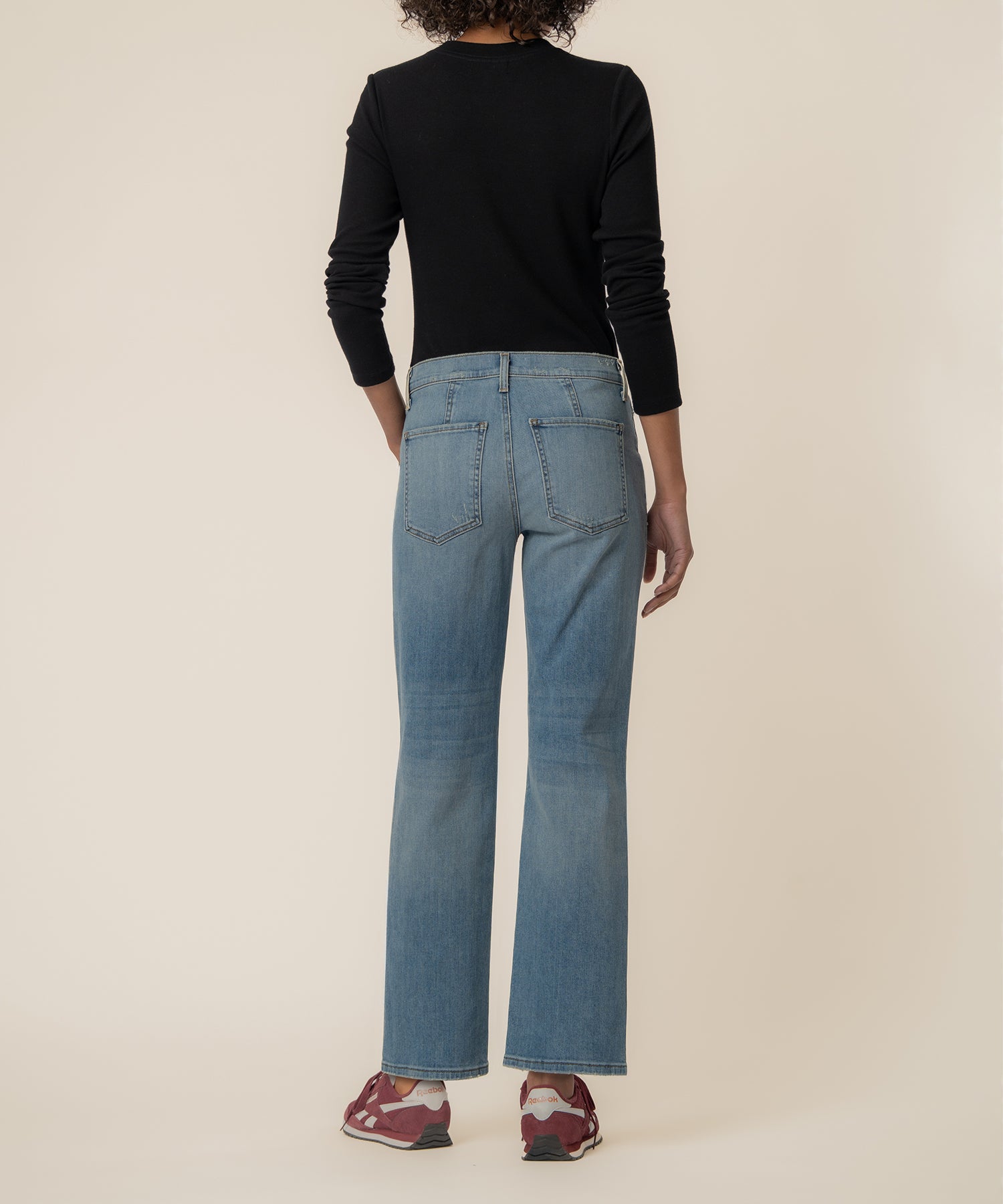 Avery High Rise Straight Leg, Exclusive in Refresh Wash