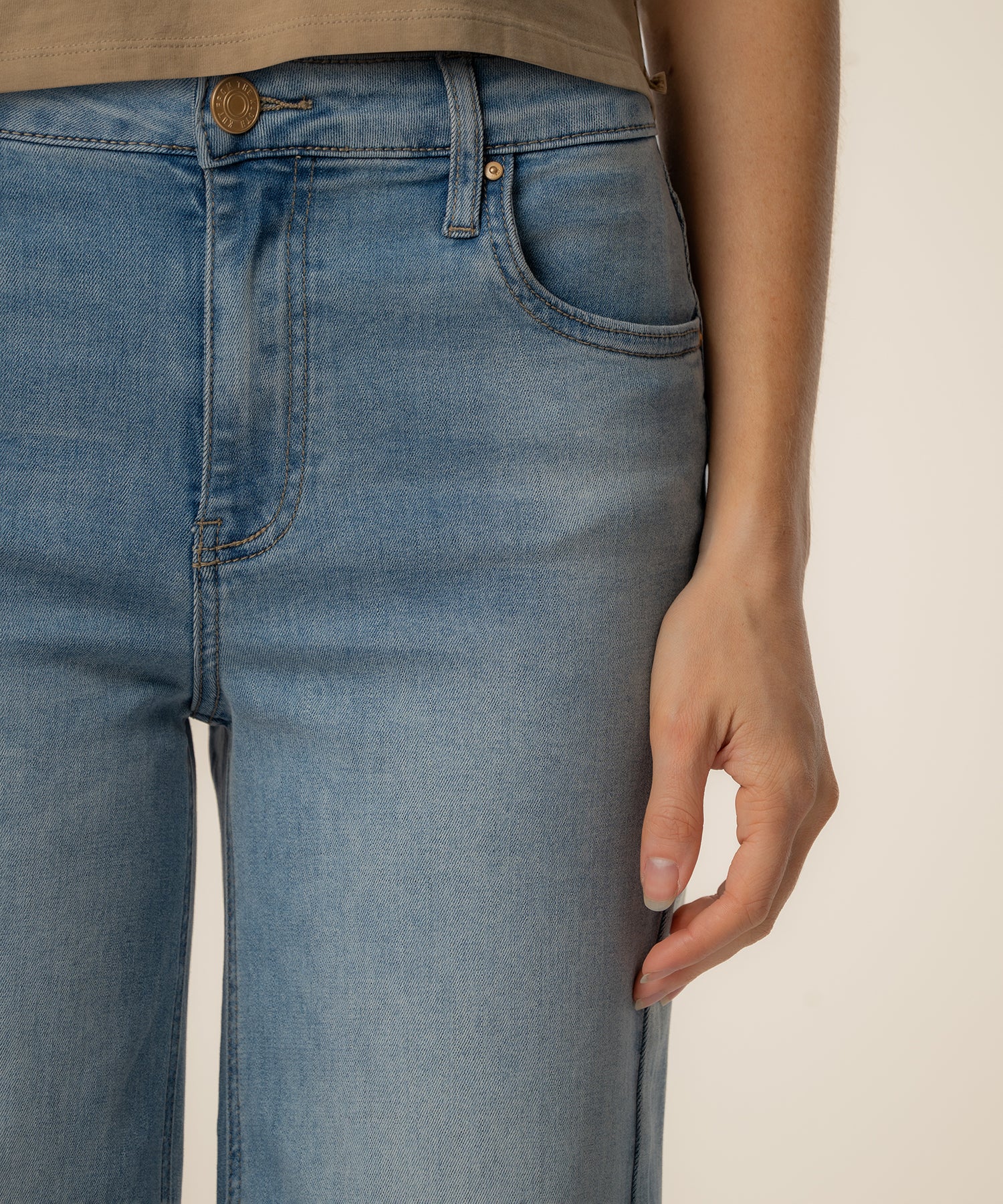 Jean High Rise Wide Leg, Petite in Loveliness Wash
