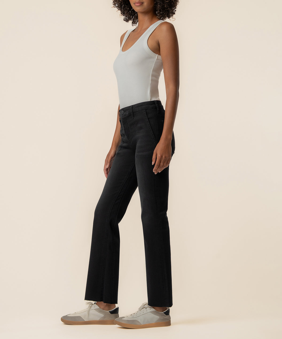 Kelsey High Rise Ankle Flare in Portrait Wash
