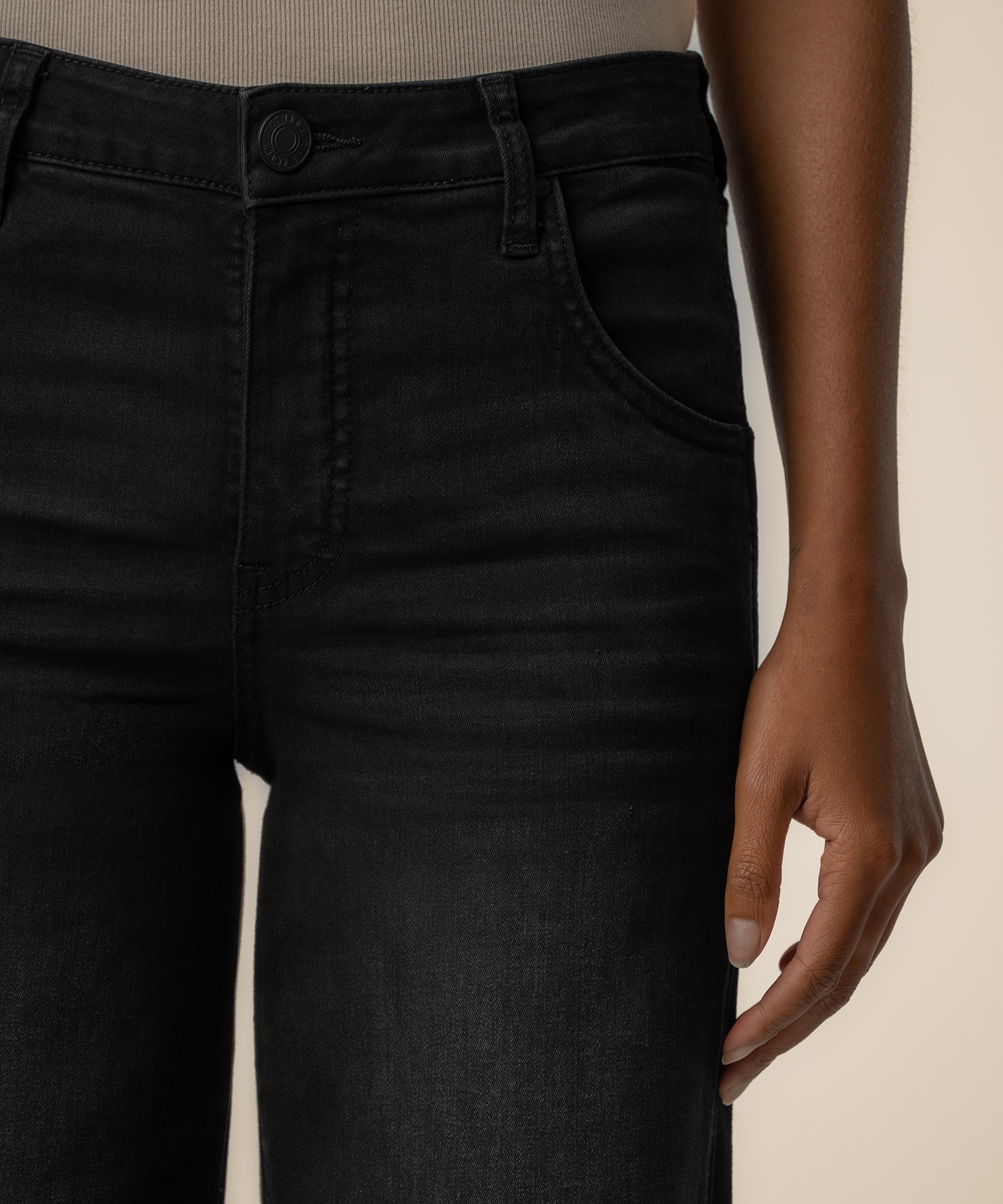 Jodi High Rise Straight Leg, Petite in Luscious Wash