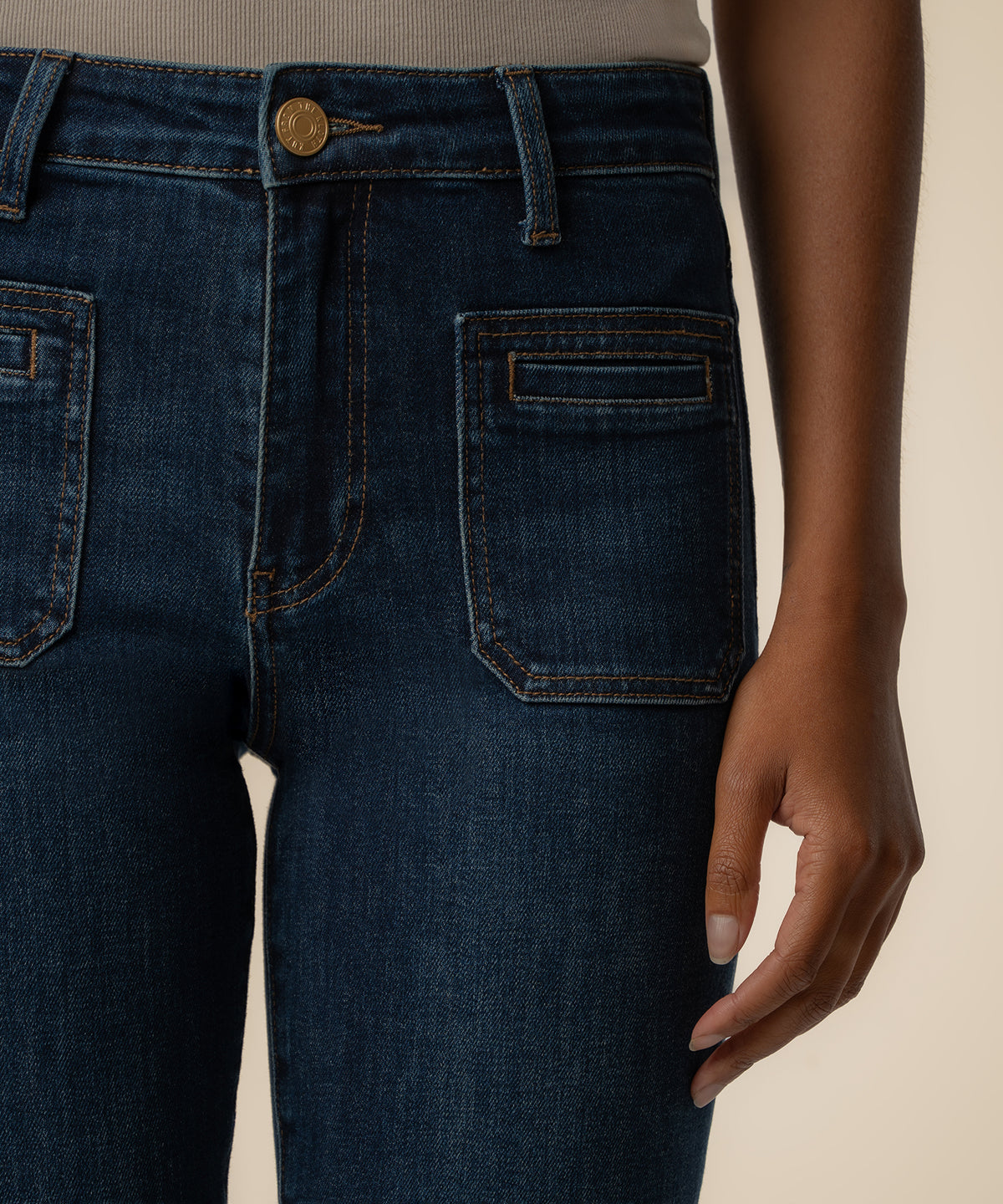 Ana High Rise Flare in Ravishing Wash