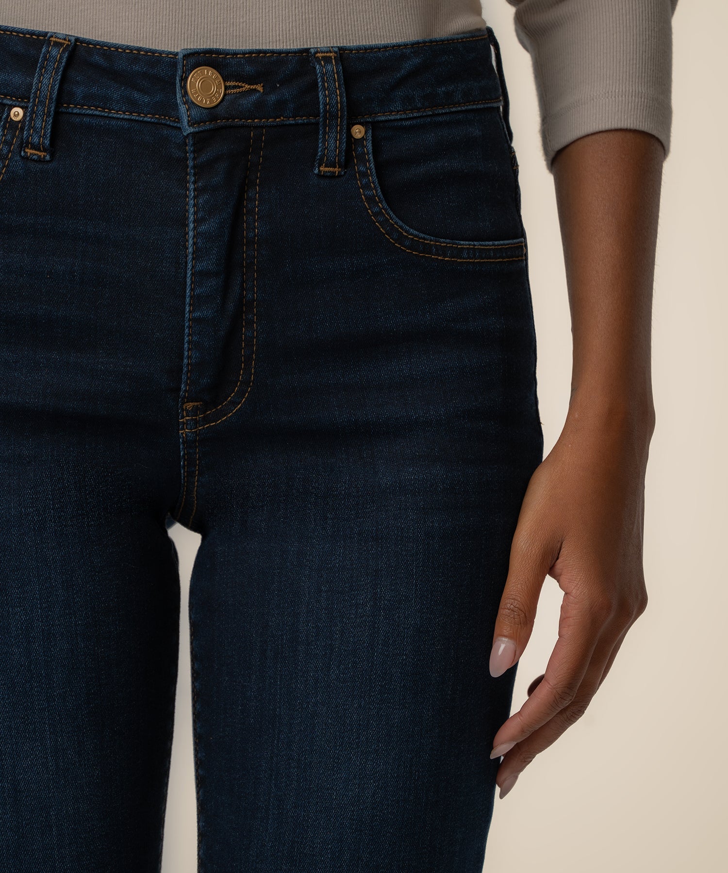Ana High Rise Flare, Petite in Wave Wash