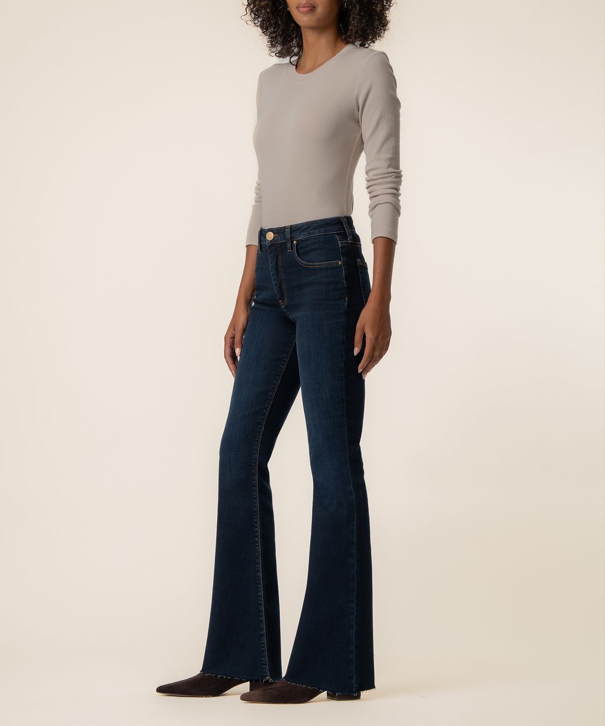 Ana High Rise Flare, Petite in Wave Wash