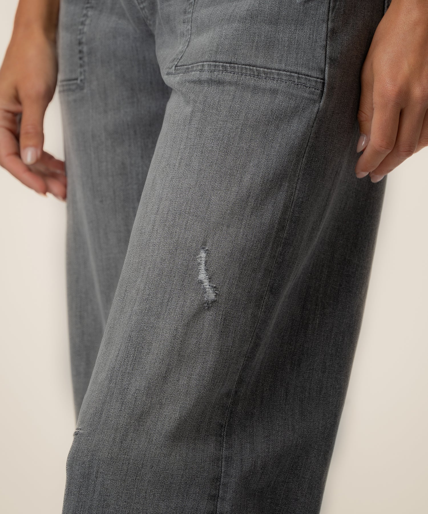 Ashton High Rise Relaxed Leg, Exclusive in Debated Wash