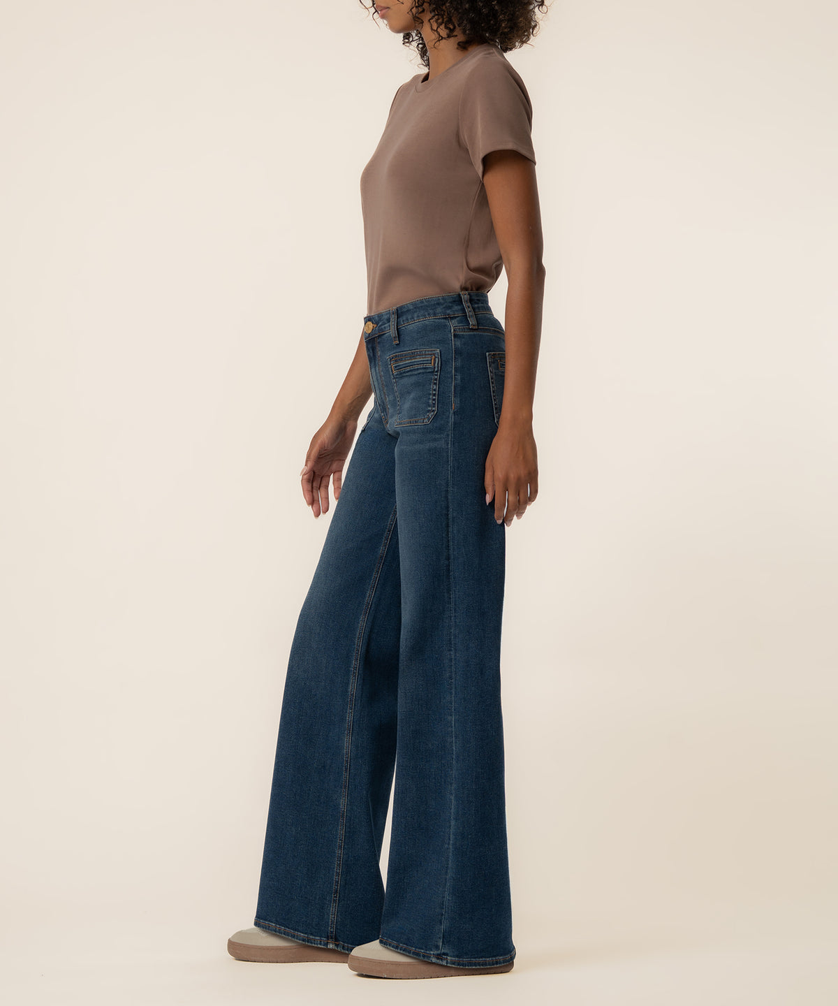 Jodi High Rise Straight Leg in Charmingly Wash