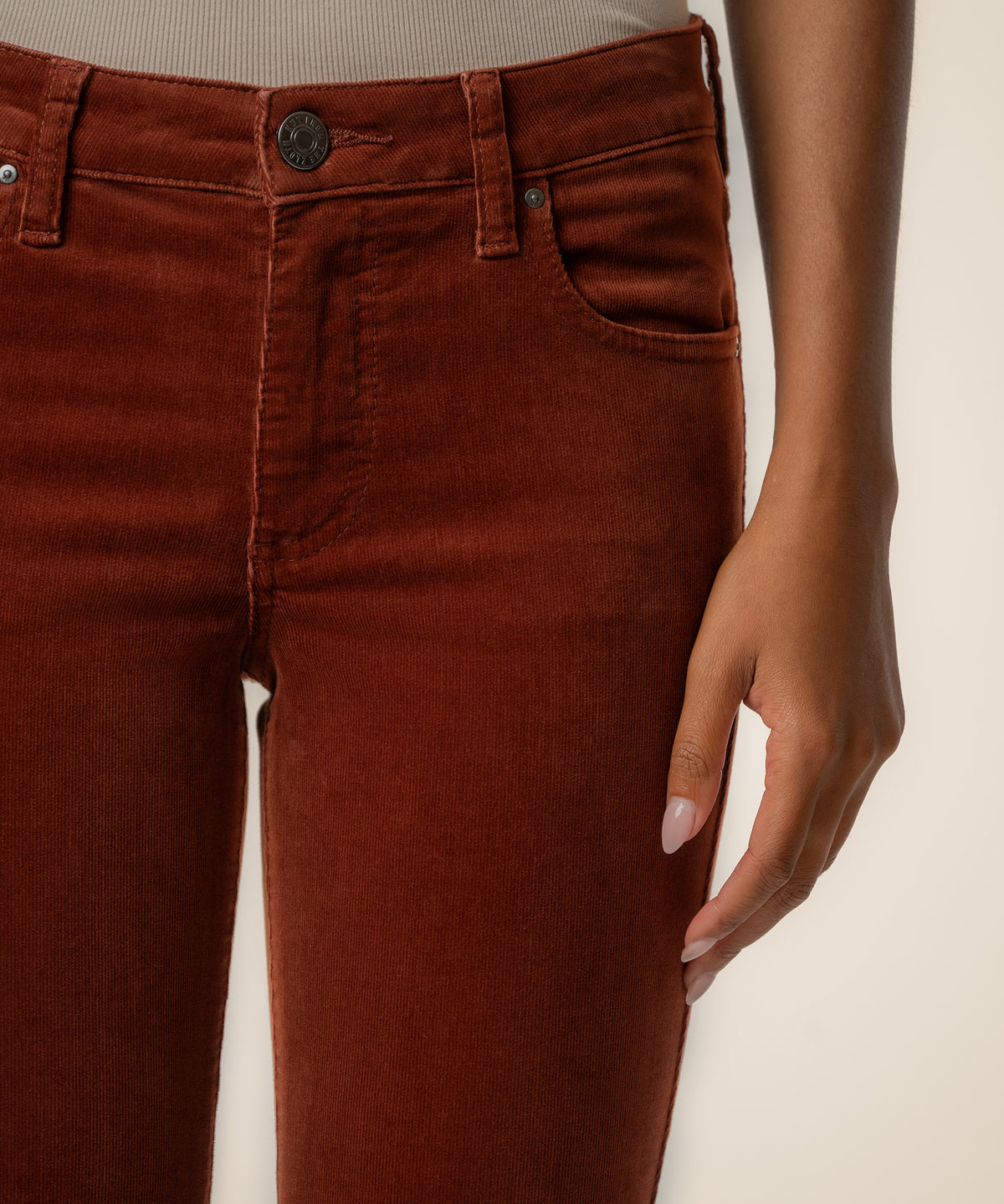 Natalie Corduroy Bootcut in Sienna
