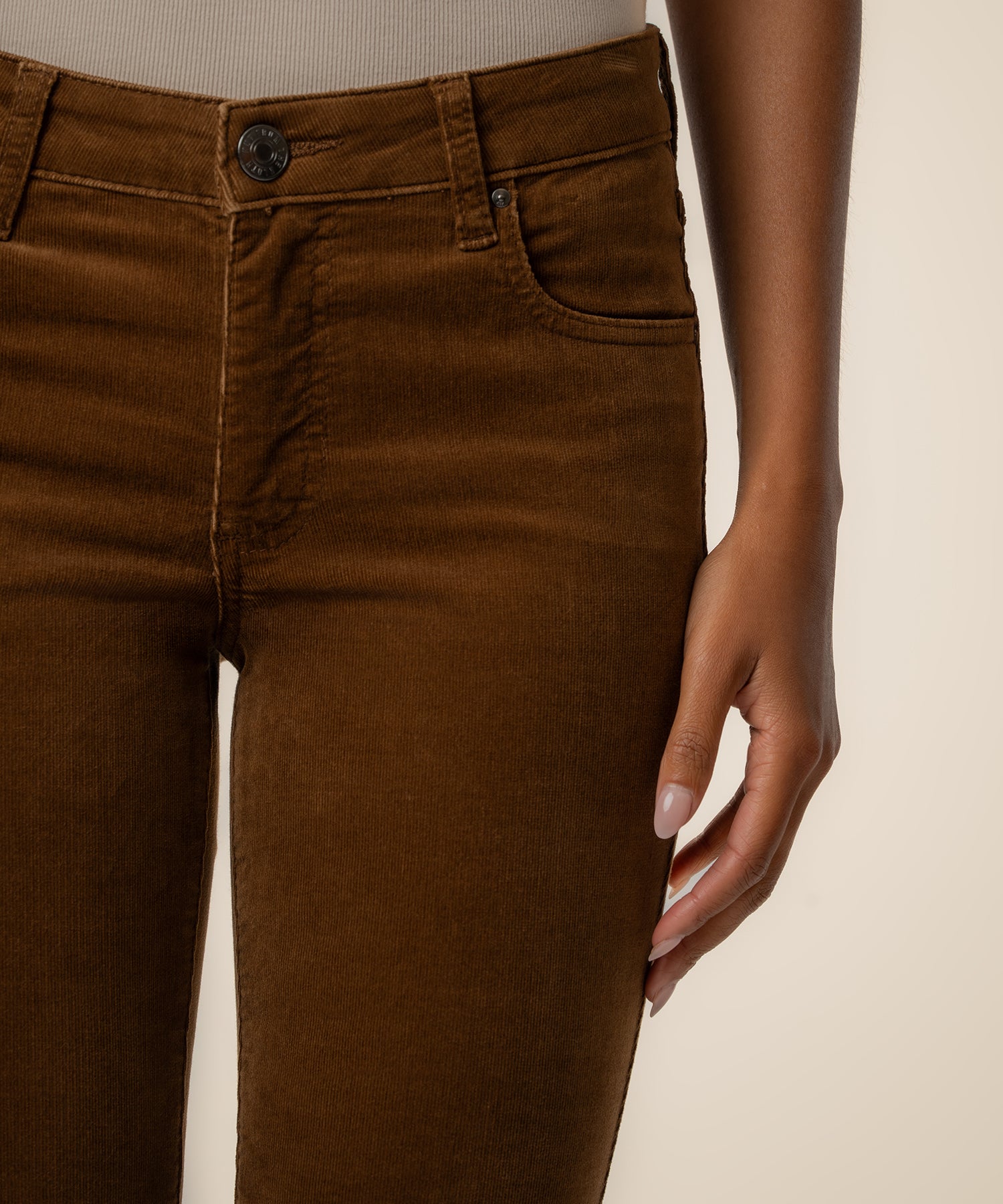 Natalie Corduroy Bootcut in Whiskey